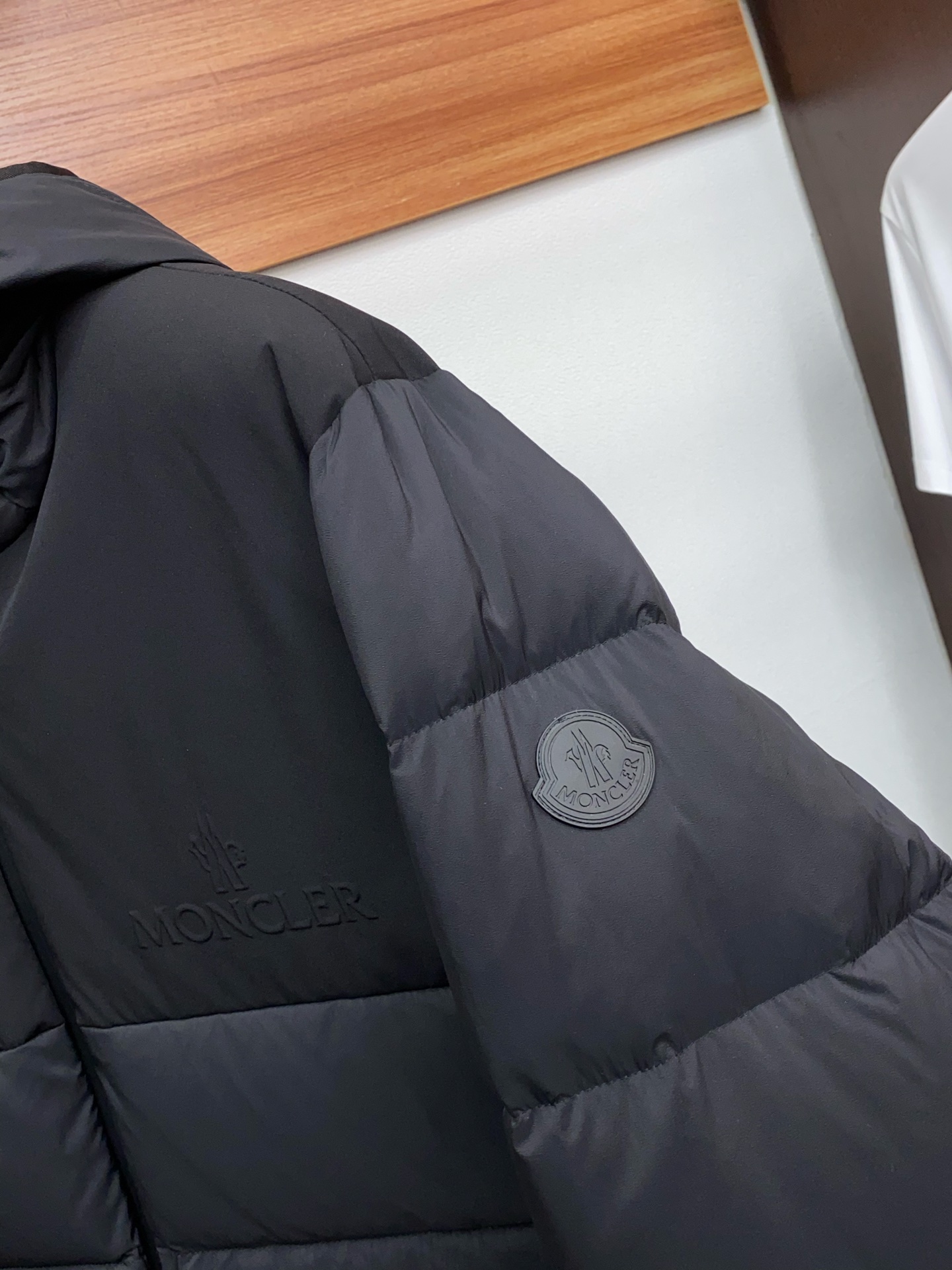 蒙口 25秋冬男士时尚羽绒服 轻奢时尚休闲风格，轻盈保暖柔软！低调系列时尚百搭，就是有型！香港贸易订单款