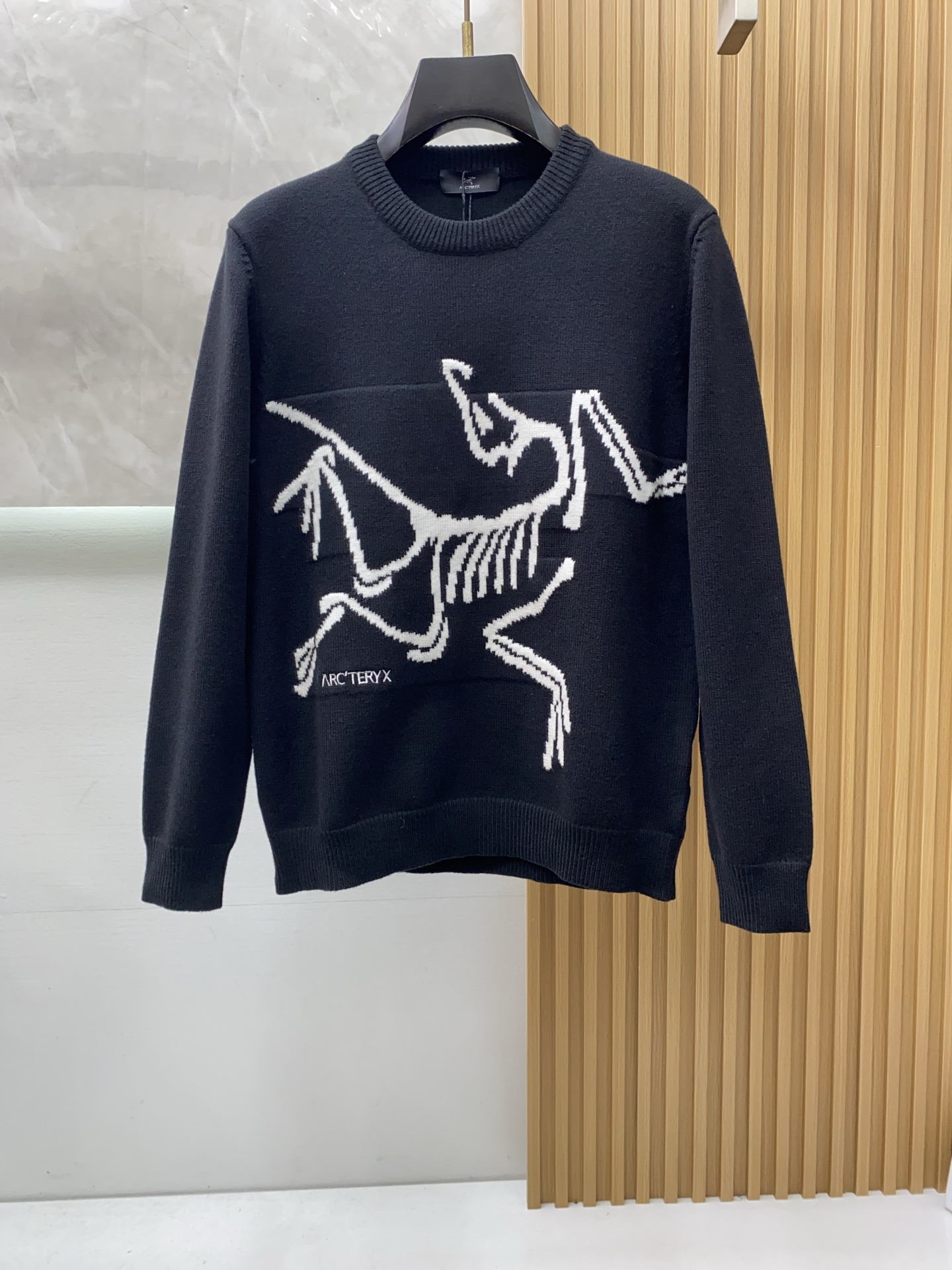 始祖鸟 2025秋冬新款简约百搭款羊毛混纺长袖毛衣 精致工艺专柜面料，顶级元素融合打造，潮男时尚，无论是