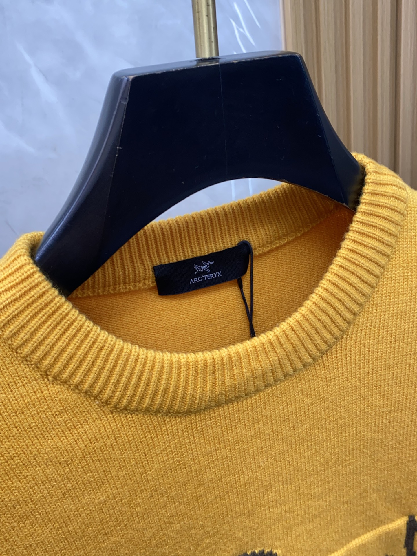 始祖鸟 2025秋冬新款简约百搭款羊毛混纺长袖毛衣 精致工艺专柜面料，顶级元素融合打造，潮男时尚，无论是