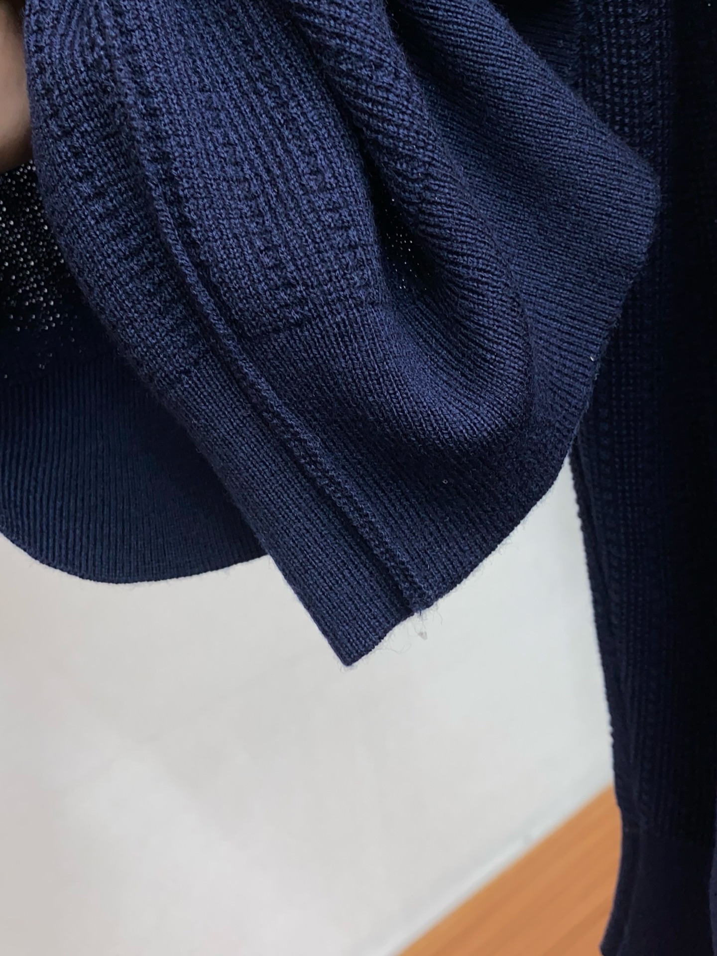 BC 老钱经典永驻绅士雅韵Polo衫毛衣，有线条勾勒提花工艺，在男士衣橱中，总有一些单品能够跨越季节与潮