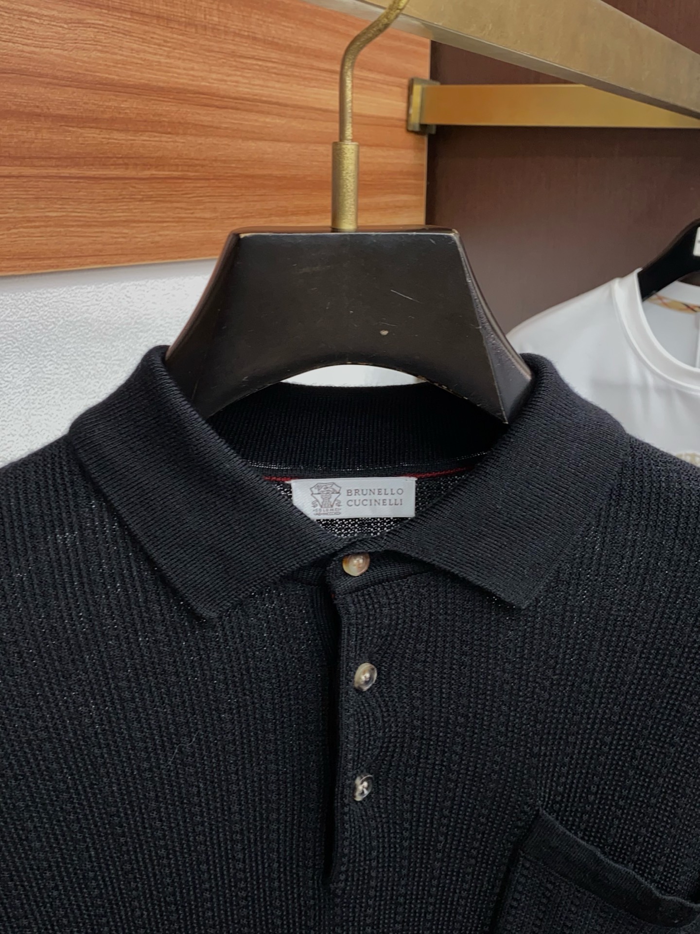 BC 老钱经典永驻绅士雅韵Polo衫毛衣，有线条勾勒提花工艺，在男士衣橱中，总有一些单品能够跨越季节与潮