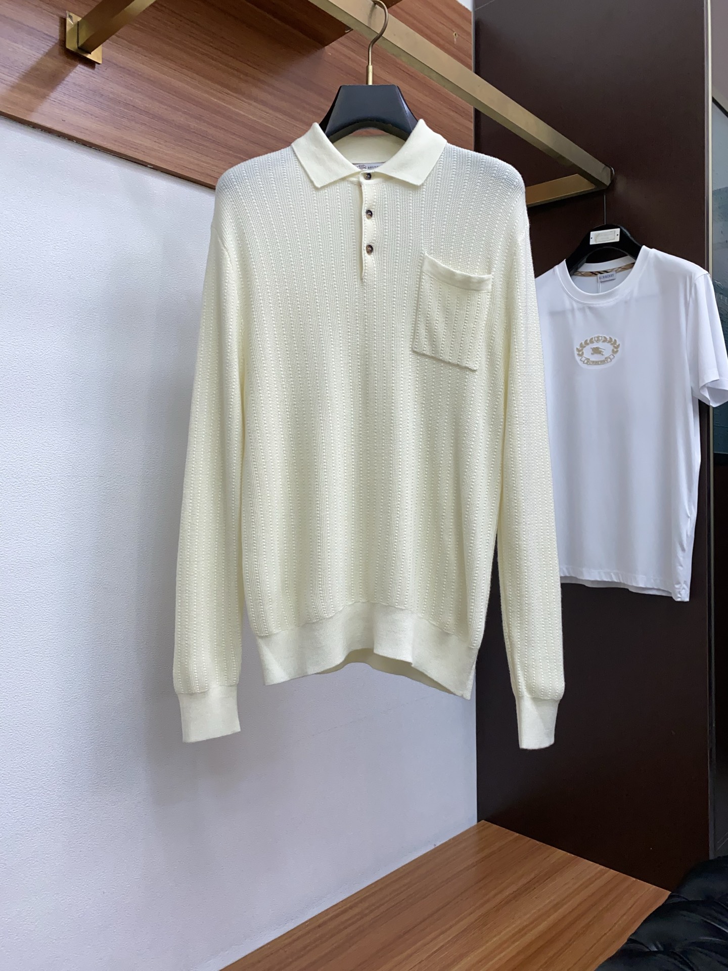 BC 老钱经典永驻绅士雅韵Polo衫毛衣，有线条勾勒提花工艺，在男士衣橱中，总有一些单品能够跨越季节与潮