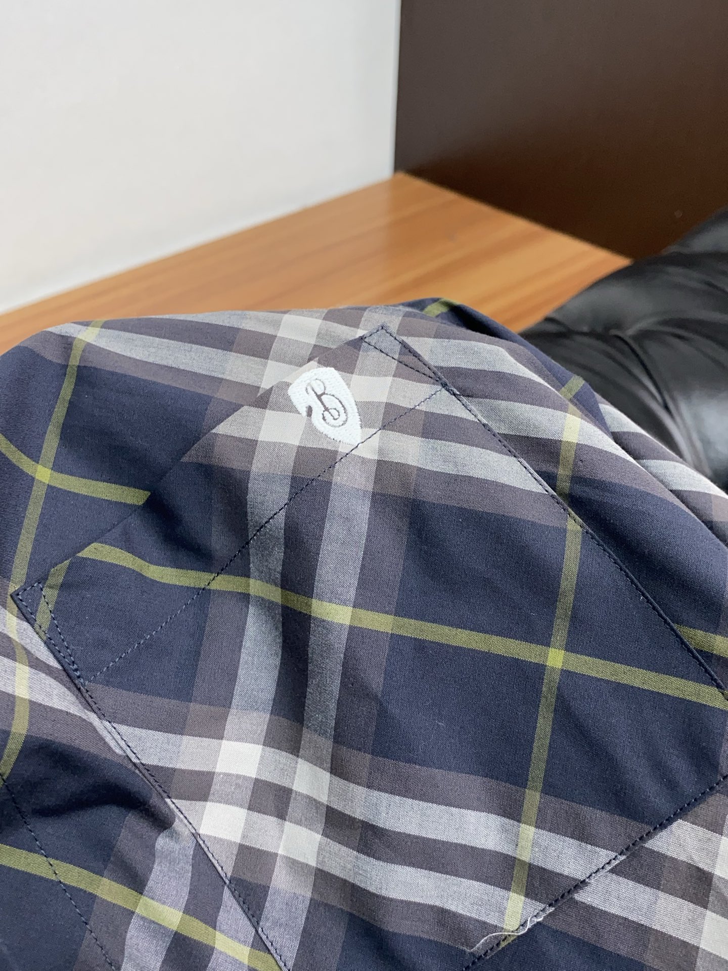 巴宝莉 2025 新款衬衫纯棉定制面料 亲肤舒适柔软透气！衬衫绝对是男士必备品 配西装配T恤又或是单穿，