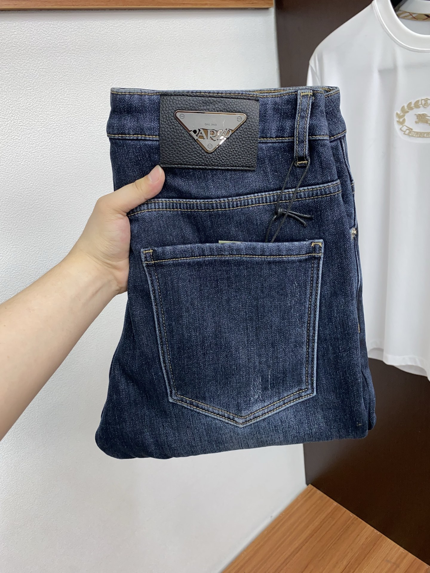 普拉达 25新款 市场独家订制 修身 进口加厚拉绒丹宁牛仔面料 稀缺面料 超级舒服 工艺复杂四季款牛仔裤