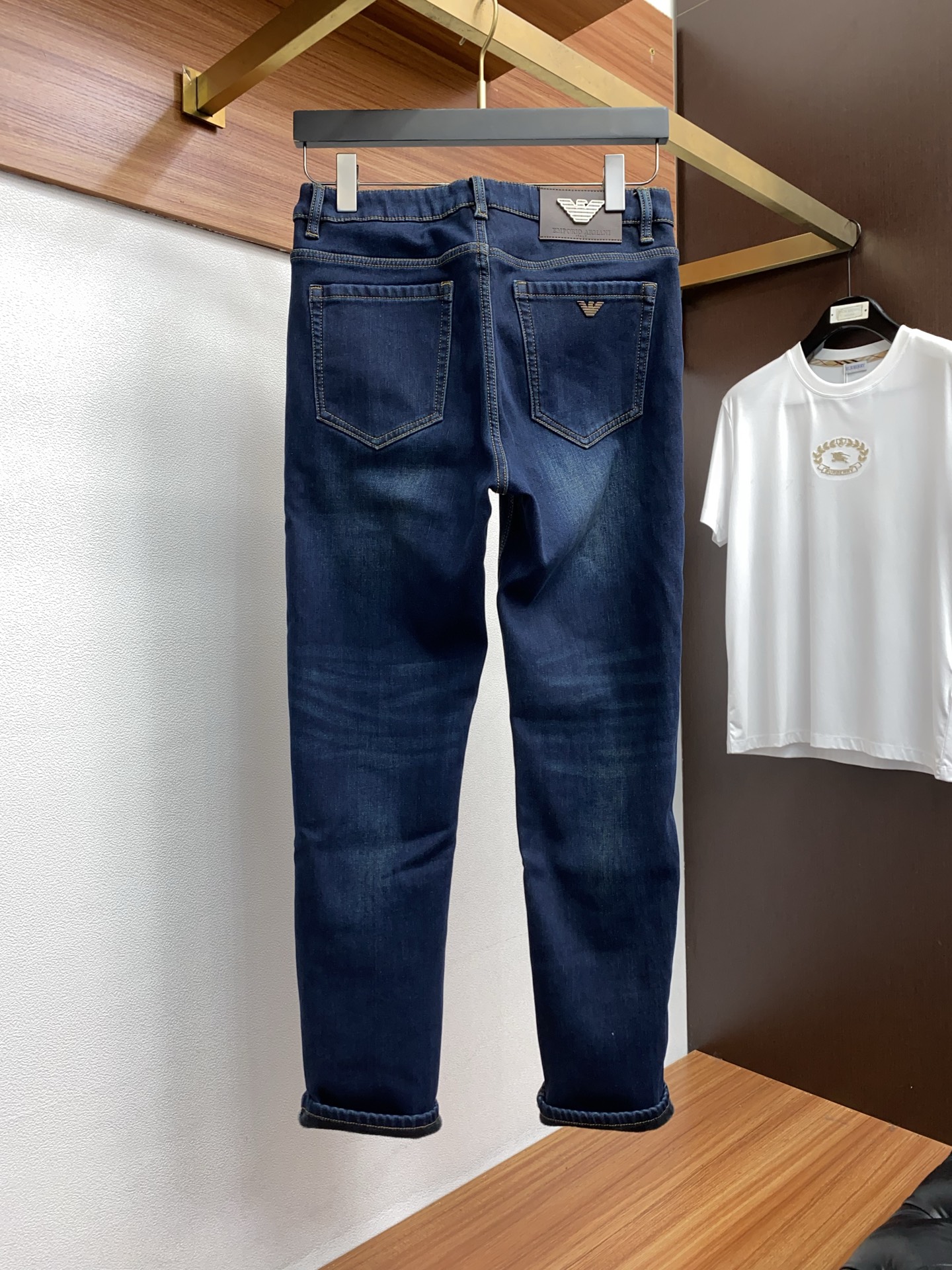 阿玛尼 25新款 市场独家订制 修身 进口加厚加绒丹宁牛仔面料 稀缺面料 超级舒服 工艺复杂四季款牛仔裤