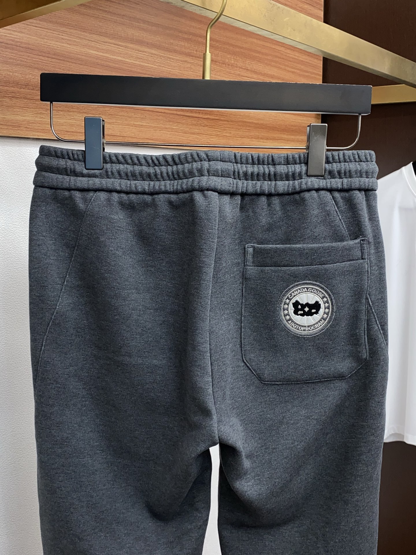 大鹅 2025SS早秋冬新品 加厚复合加绒面料男士商务运动休闲裤 每季必出的类型，无需质疑的热卖王牌单品