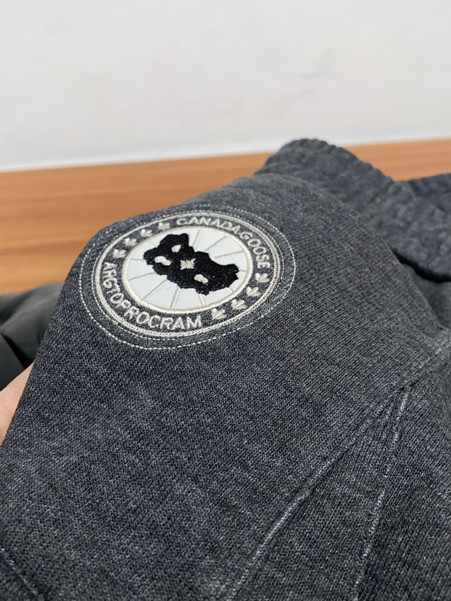 大鹅 2025SS早秋冬新品 加厚复合加绒面料男士商务运动休闲裤 每季必出的类型，无需质疑的热卖王牌单品