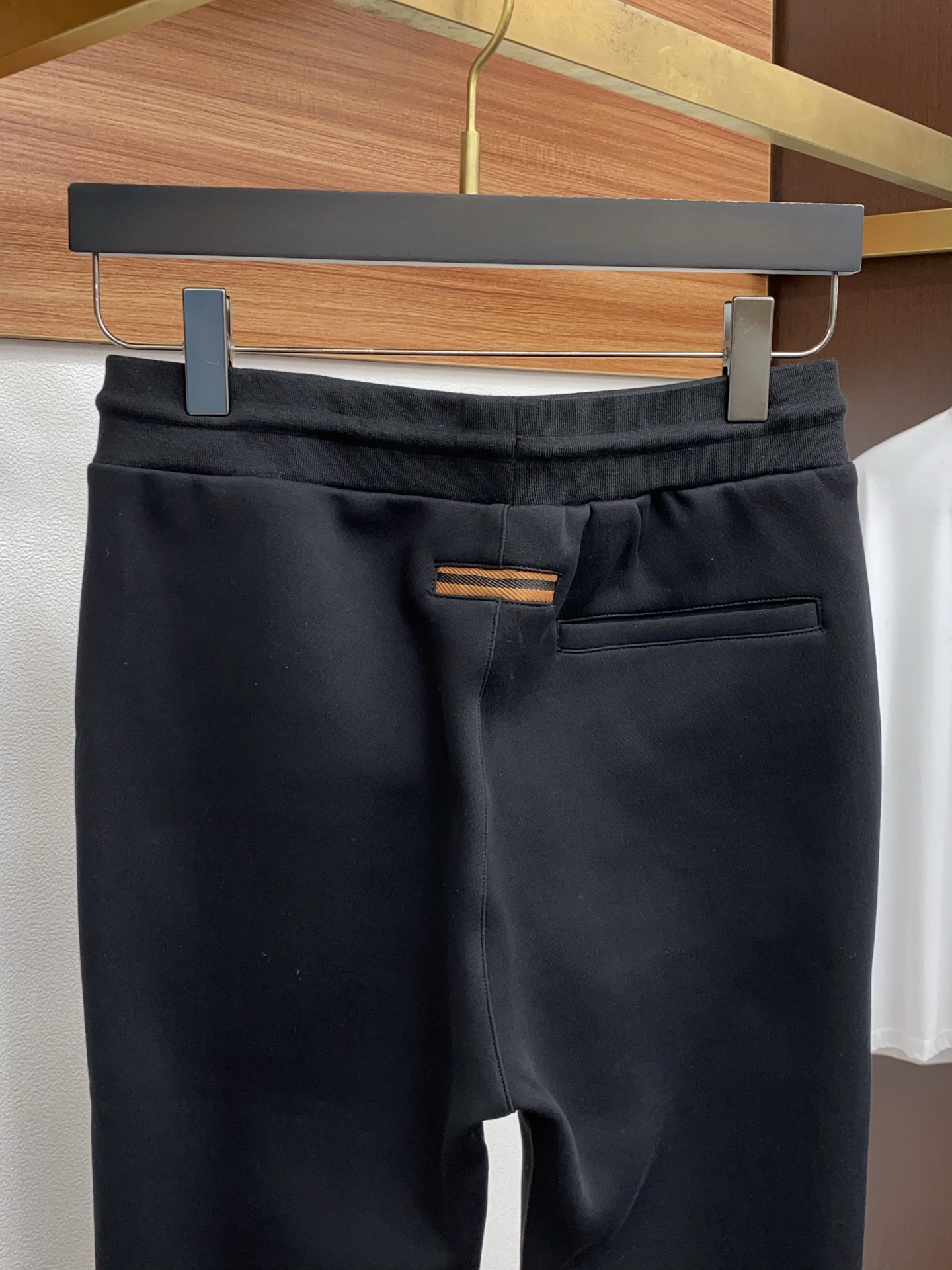 杰尼亚 男士运动休闲裤 手感软糯！非常百搭，弹力腰围,日常上班 户外运动都可以穿着，是时尚休闲与户外运动