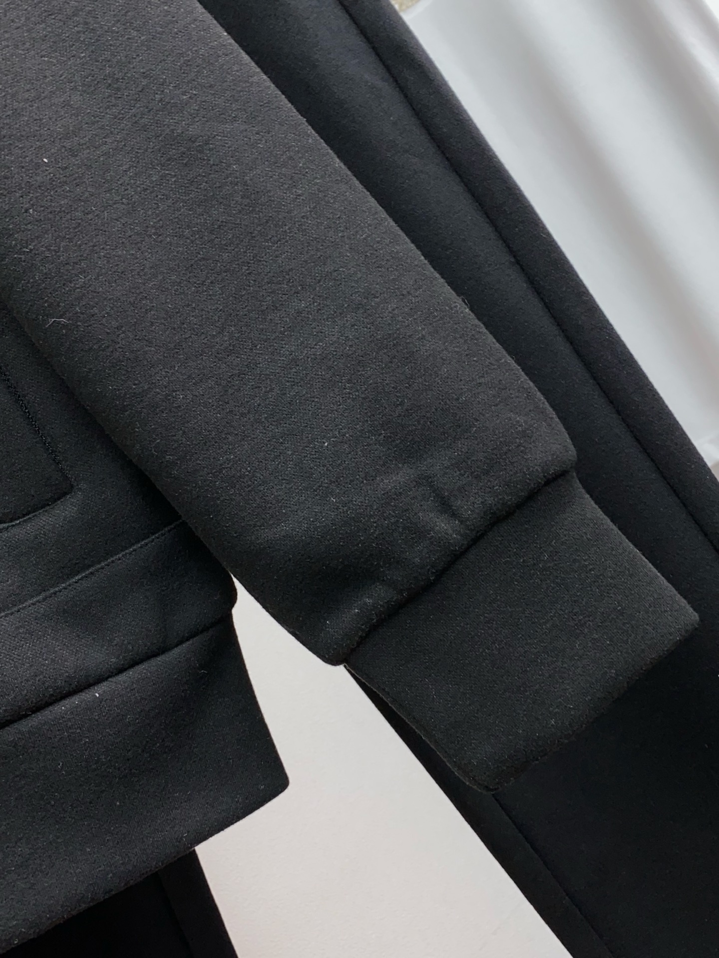 杰尼亚 男士休闲套装 时尚长袖拉链外套套装臻选高端弹力卫衣料面料，手感软糯！质感细腻，无痕防尘免烫立体有