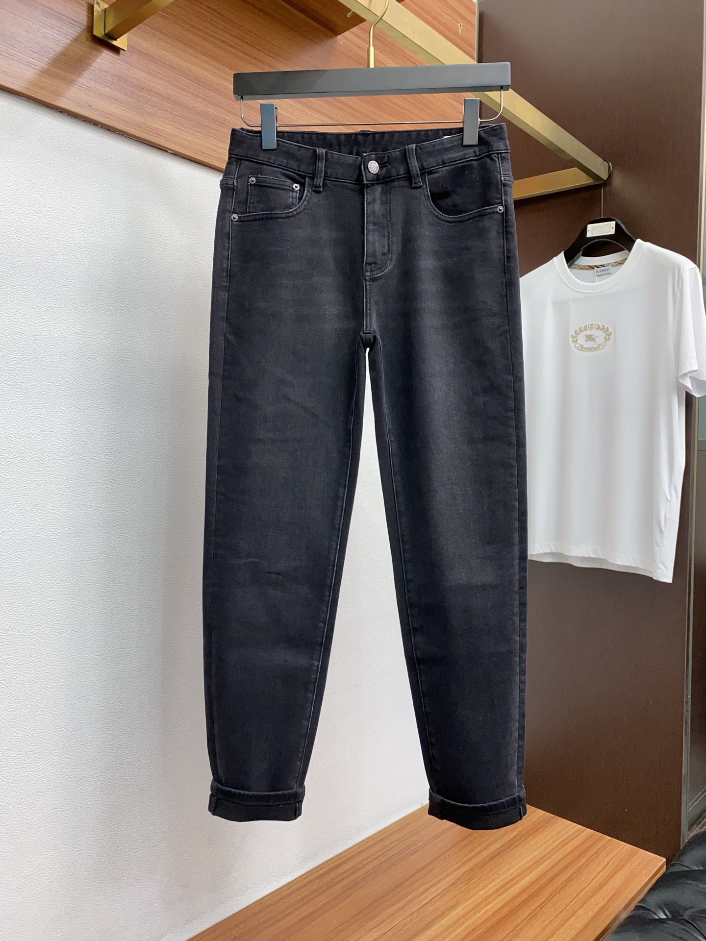 1v路易威登 25新款 市场独家订制进口加厚拉绒丹宁牛仔面料 稀缺面料 超级舒服 工艺复杂四季款牛仔裤 