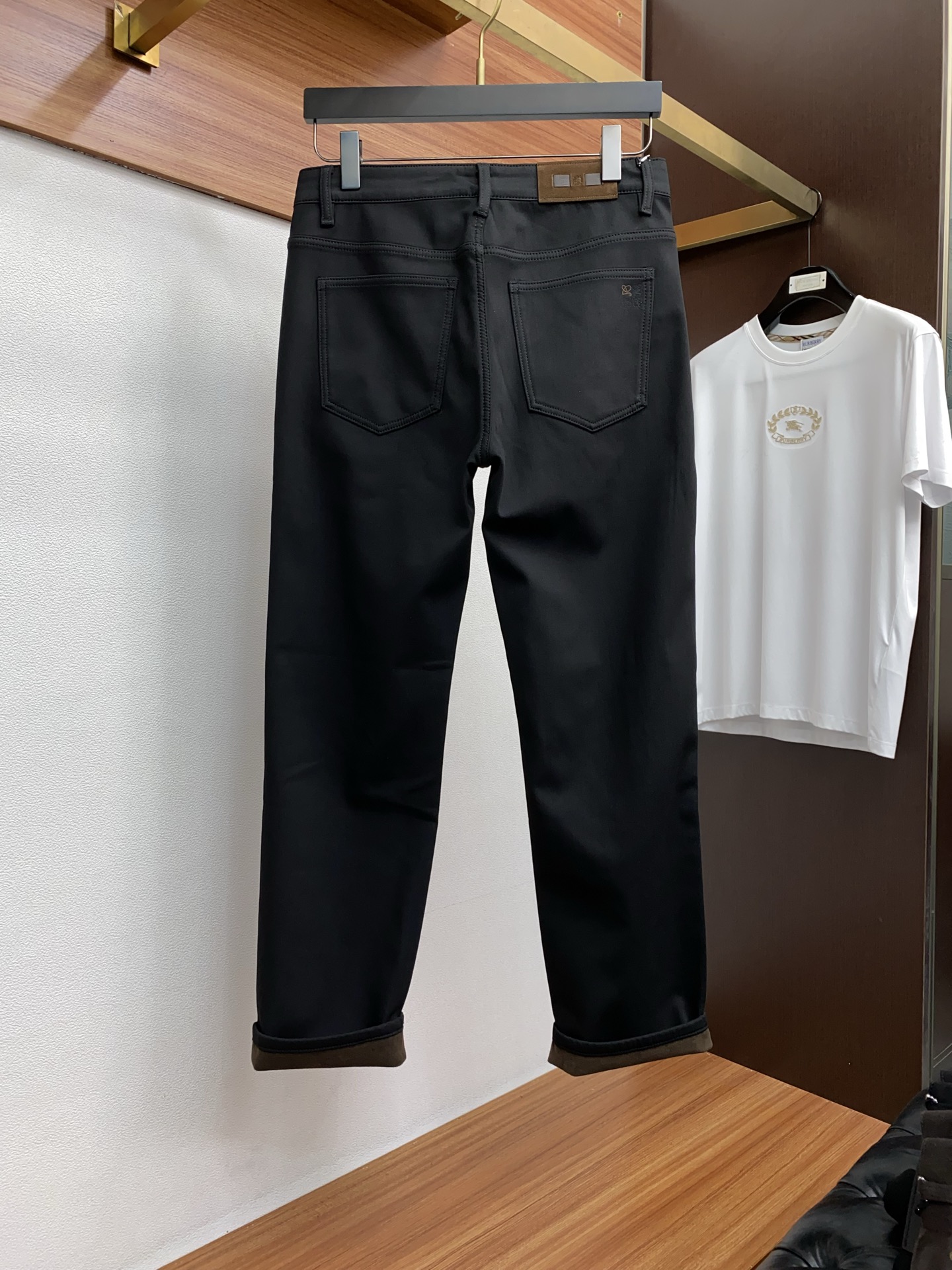 罗意威 2025SS秋冬 新品 男士加厚加绒牛仔裤纯血统品 每季必出的类型，松紧腰围上身极为舒适 无需质