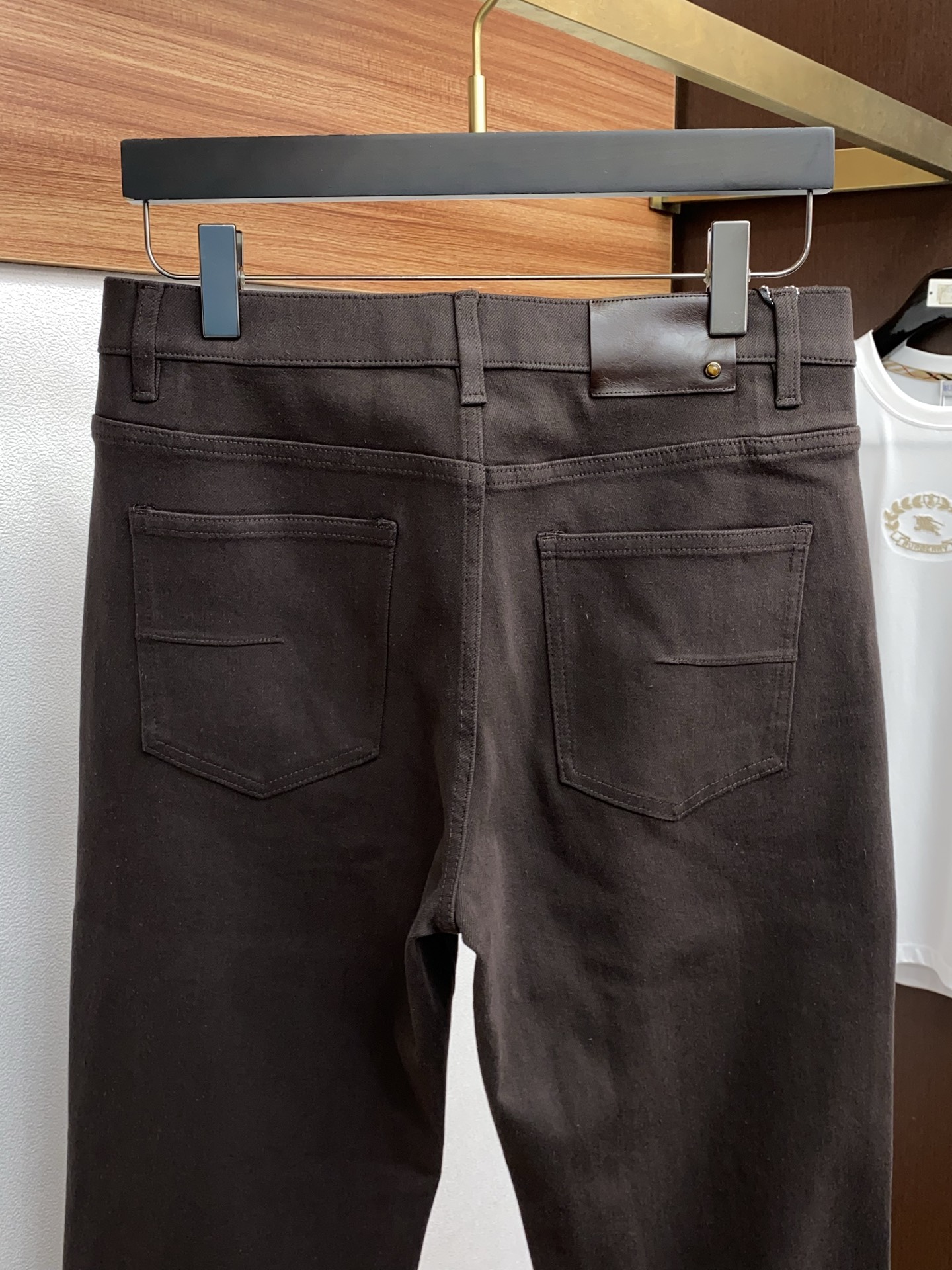 迪奥 2025SS秋冬 新品 原单男士直筒牛仔裤纯 原版咖色 松紧腰围上身极为舒适 无需质疑的热卖王牌单