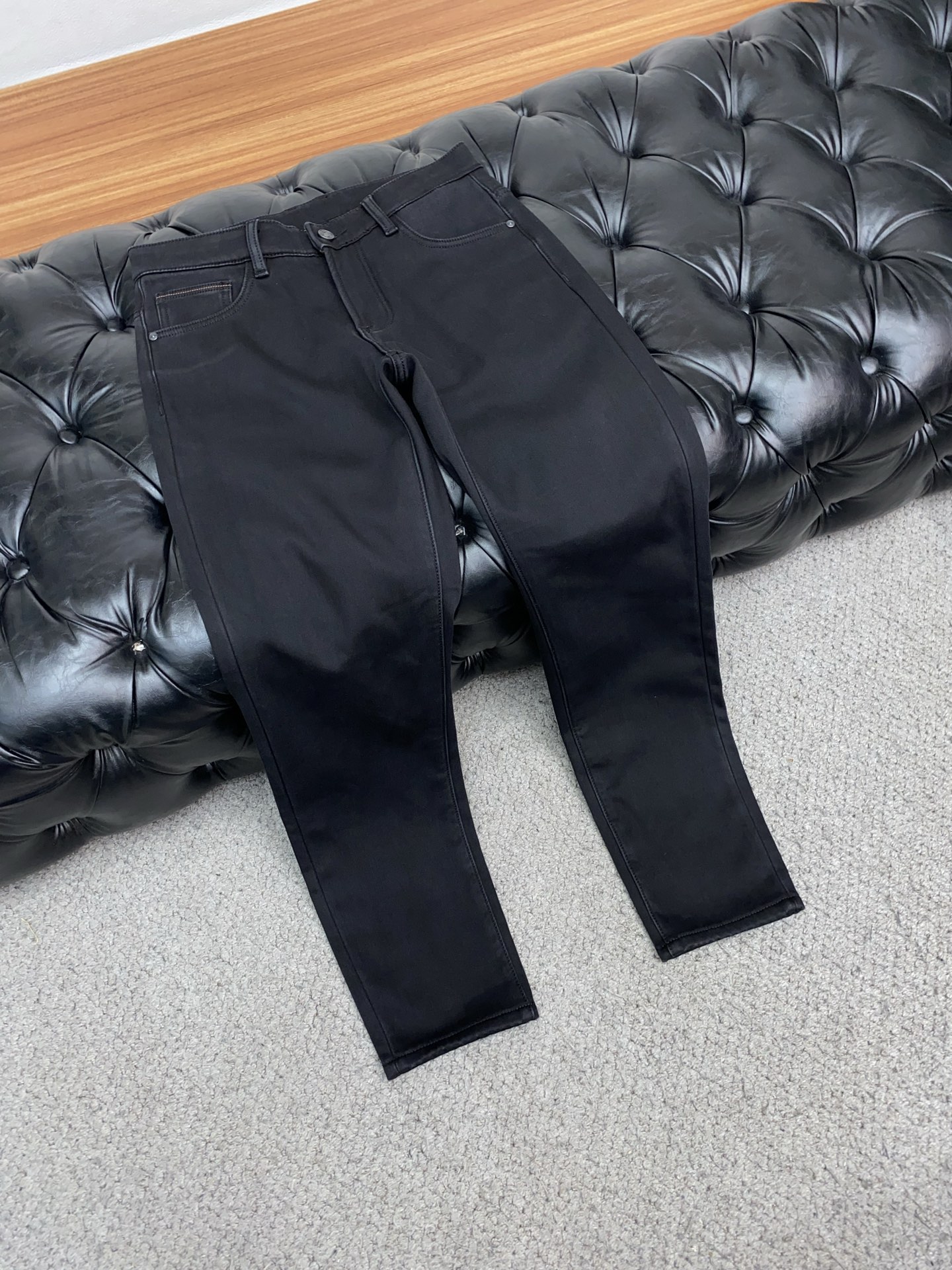 杰尼亚 2025SS秋冬 新品 原单男士超柔加厚加绒牛仔裤纯血统品 每季必出的类型，松紧腰围上身极为舒适