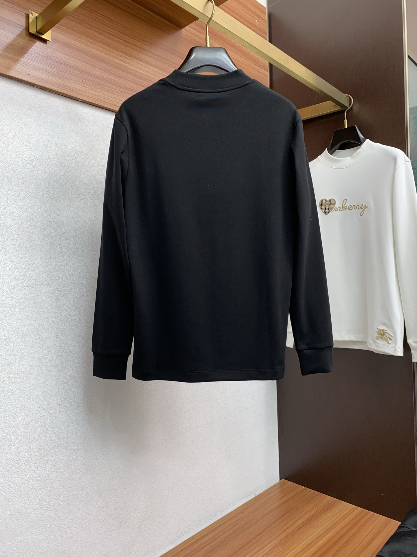 巴宝莉 2025秋冬新品，男士基础款圆领长袖T恤打底衫！贸易公司渠道稀出，同步GW发售，选用客供进口26