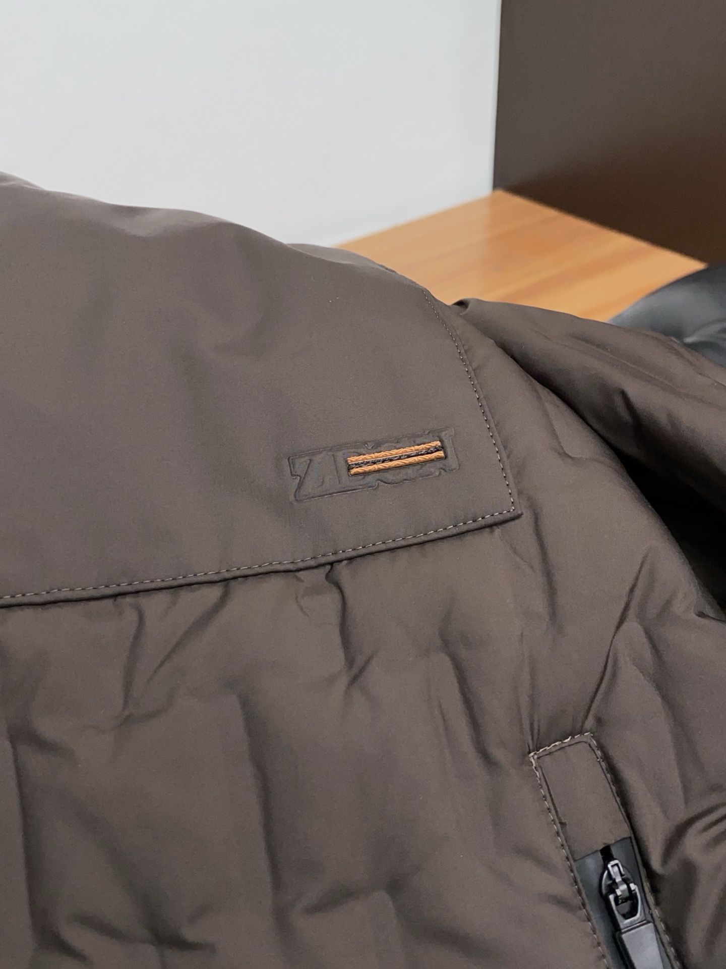 杰尼亚 25秋冬男士时尚羽绒服 轻奢时尚休闲风格，轻盈保暖柔软！低调系列时尚百搭，就是有型！香港贸易订单