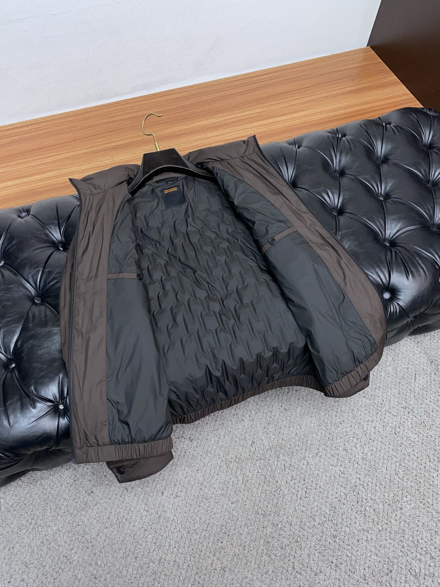 杰尼亚 25秋冬男士时尚羽绒服 轻奢时尚休闲风格，轻盈保暖柔软！低调系列时尚百搭，就是有型！香港贸易订单