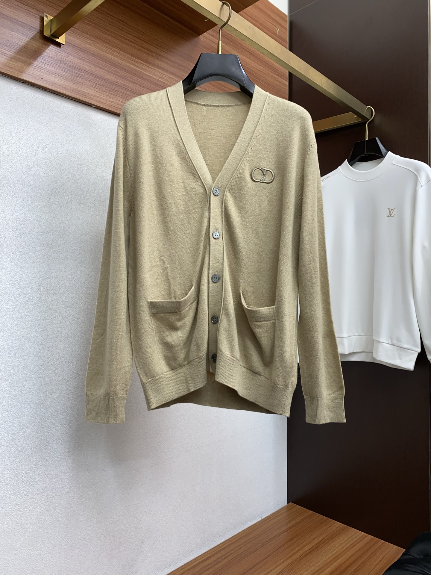 迪奥 2025FW男士秋冬羊毛混纺开衫毛衣 打底外穿毛衣 针织衫休闲日常穿搭单品！上身修饰身形、定制面料