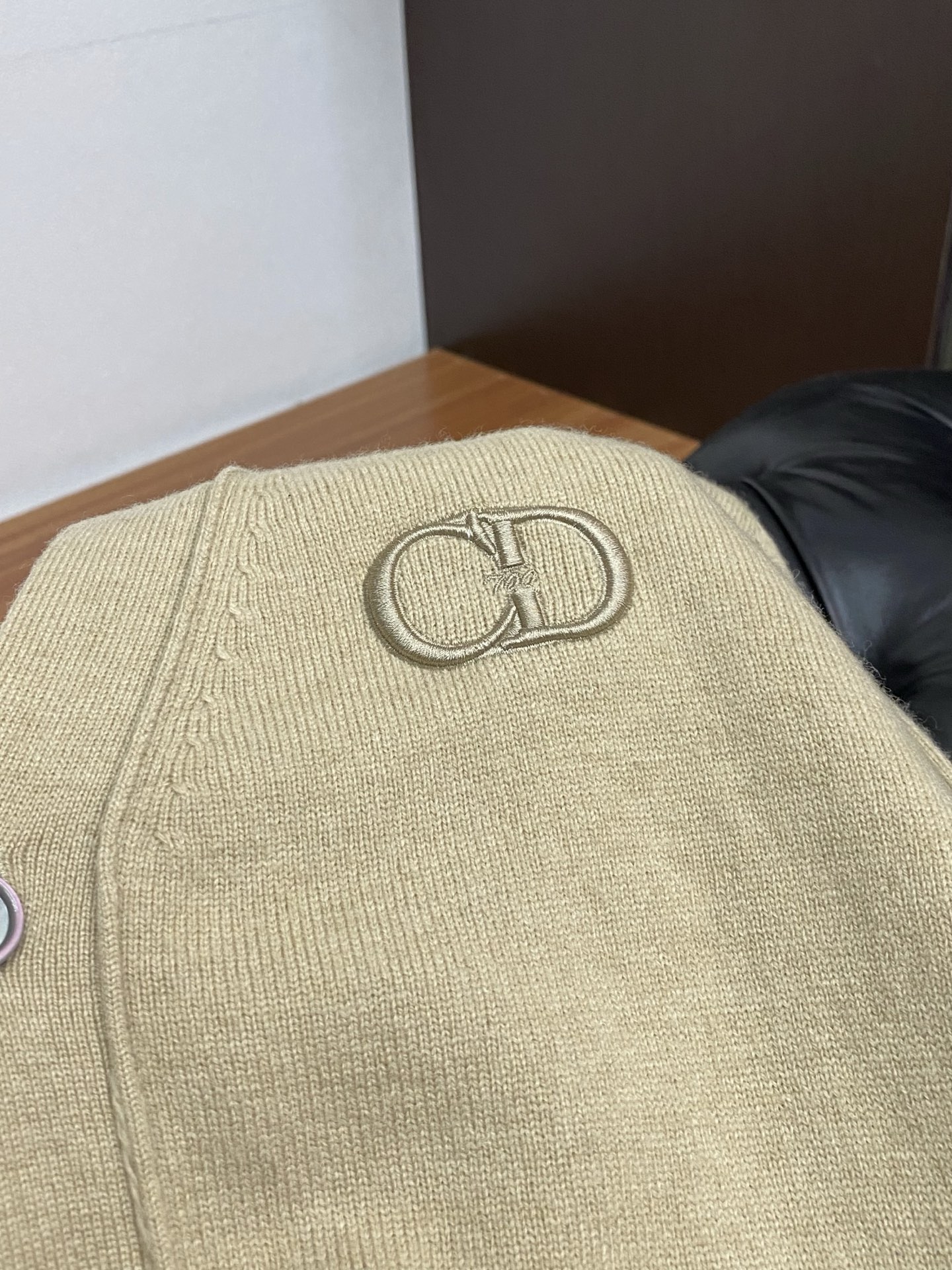 迪奥 2025FW男士秋冬羊毛混纺开衫毛衣 打底外穿毛衣 针织衫休闲日常穿搭单品！上身修饰身形、定制面料