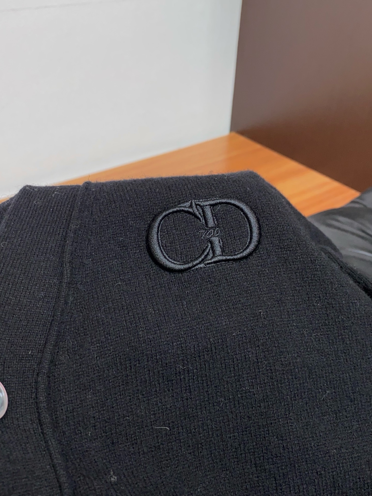 迪奥 2025FW男士秋冬羊毛混纺开衫毛衣 打底外穿毛衣 针织衫休闲日常穿搭单品！上身修饰身形、定制面料