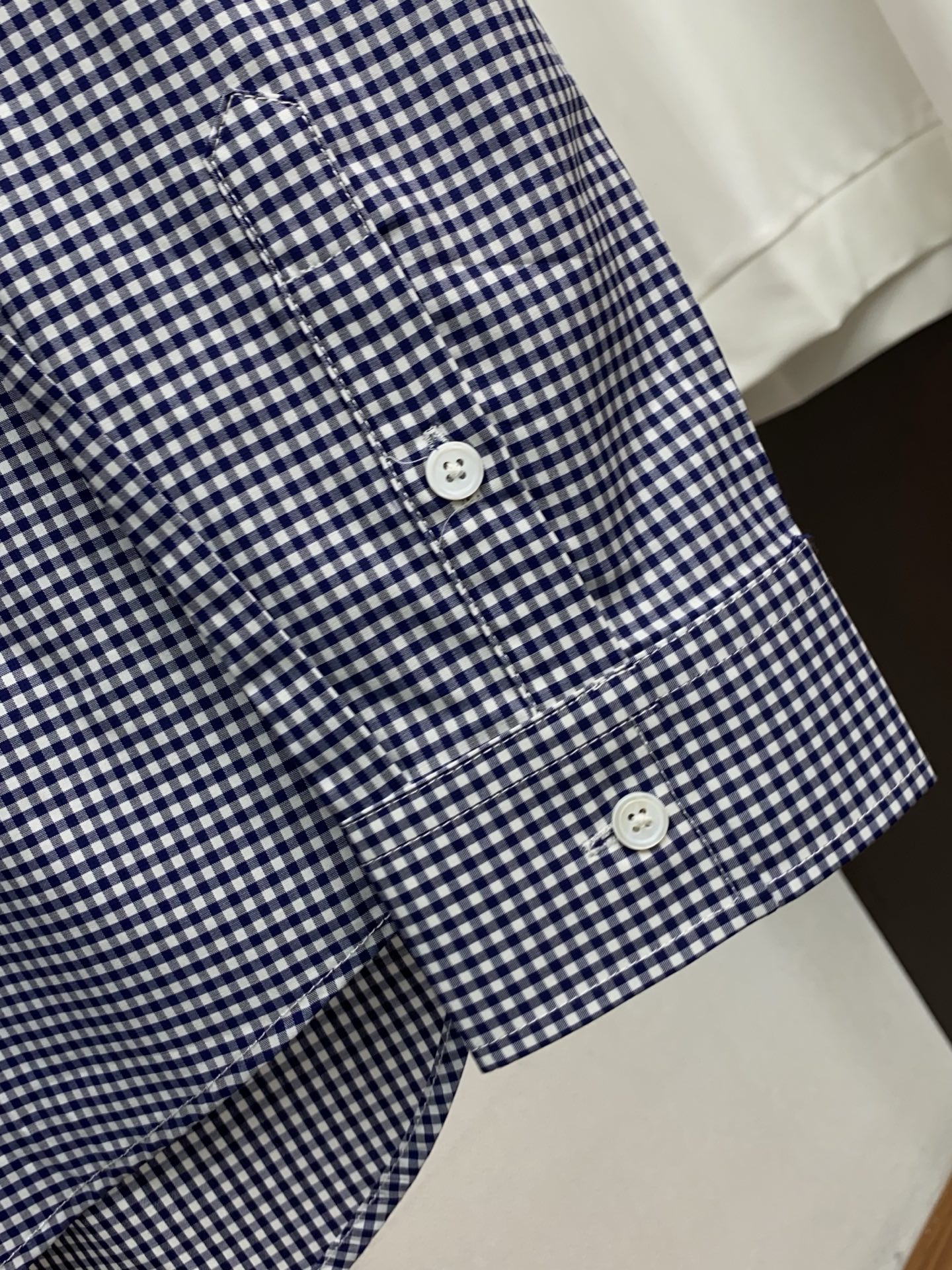 巴宝莉 2025男士衬衫，商务休闲修身款长袖衬衣！ 宜商务 宜休闲！秋冬限量新款，都市商务气质款！ 衬衫