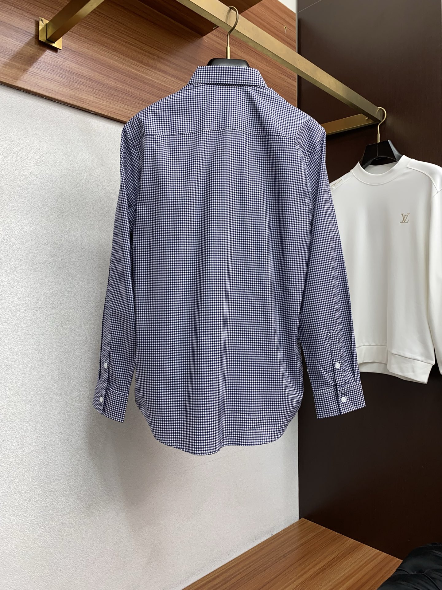 巴宝莉 2025男士衬衫，商务休闲修身款长袖衬衣！ 宜商务 宜休闲！秋冬限量新款，都市商务气质款！ 衬衫