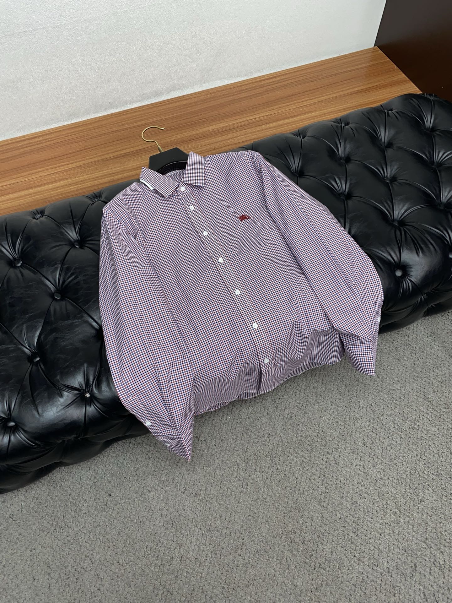 巴宝莉 2025男士衬衫，商务休闲修身款长袖衬衣！ 宜商务 宜休闲！秋冬限量新款，都市商务气质款！ 衬衫