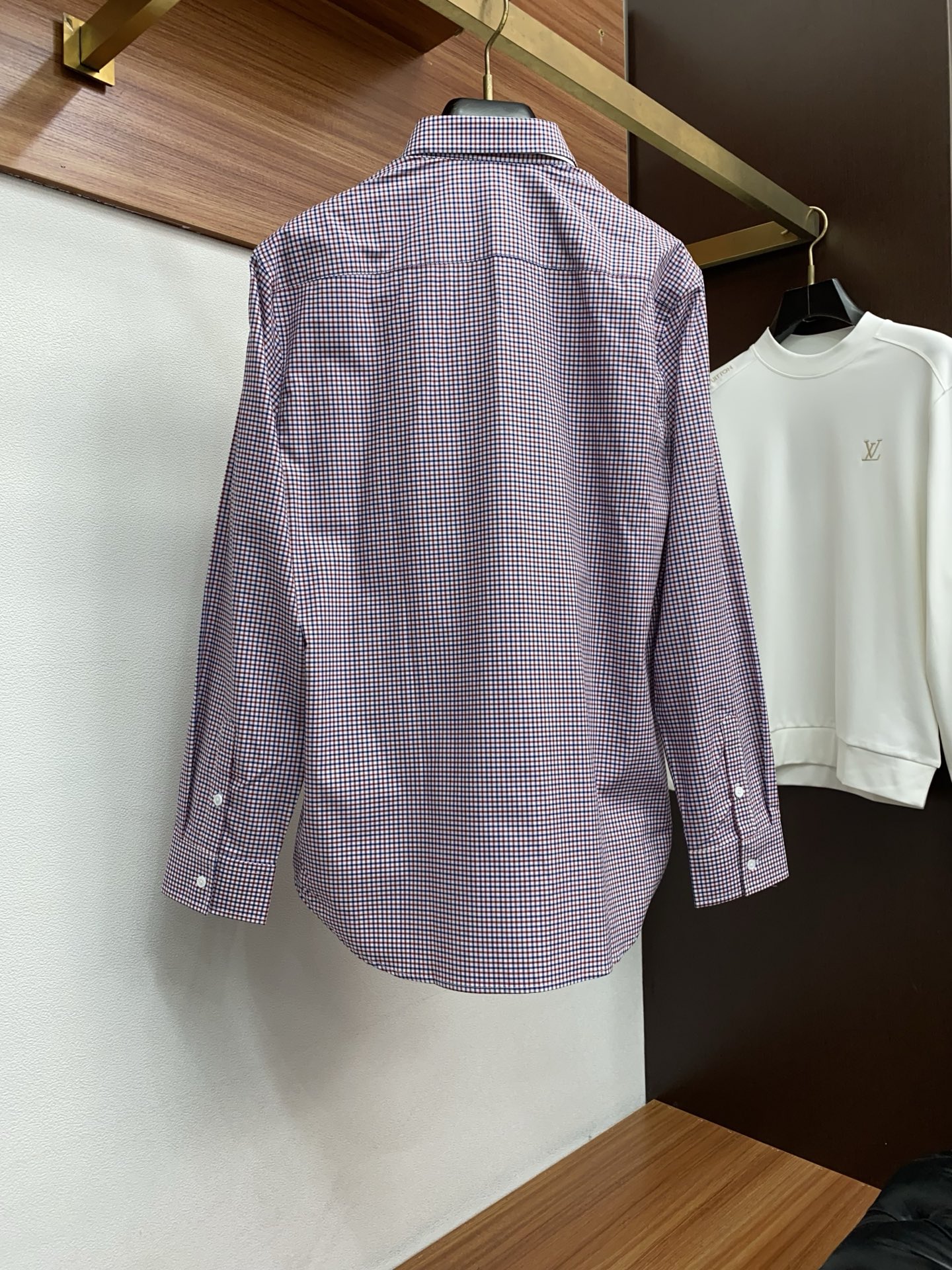 巴宝莉 2025男士衬衫，商务休闲修身款长袖衬衣！ 宜商务 宜休闲！秋冬限量新款，都市商务气质款！ 衬衫