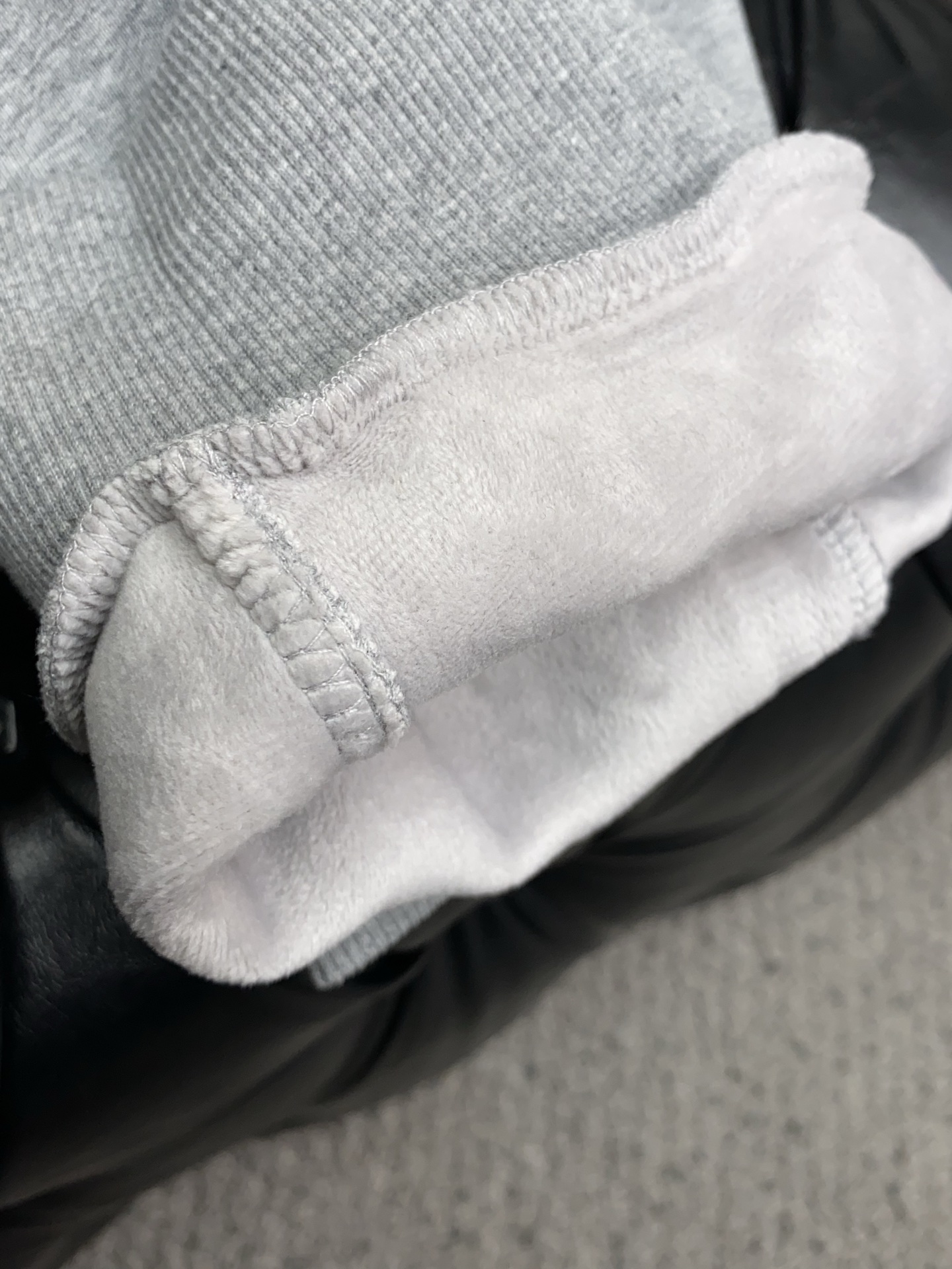 蒙口 25SS新款针织棉布抽绳加绒卫裤，男士经典红蓝标识刺绣运动休闲长裤！贸易公司渠道稀出，领先官网发售