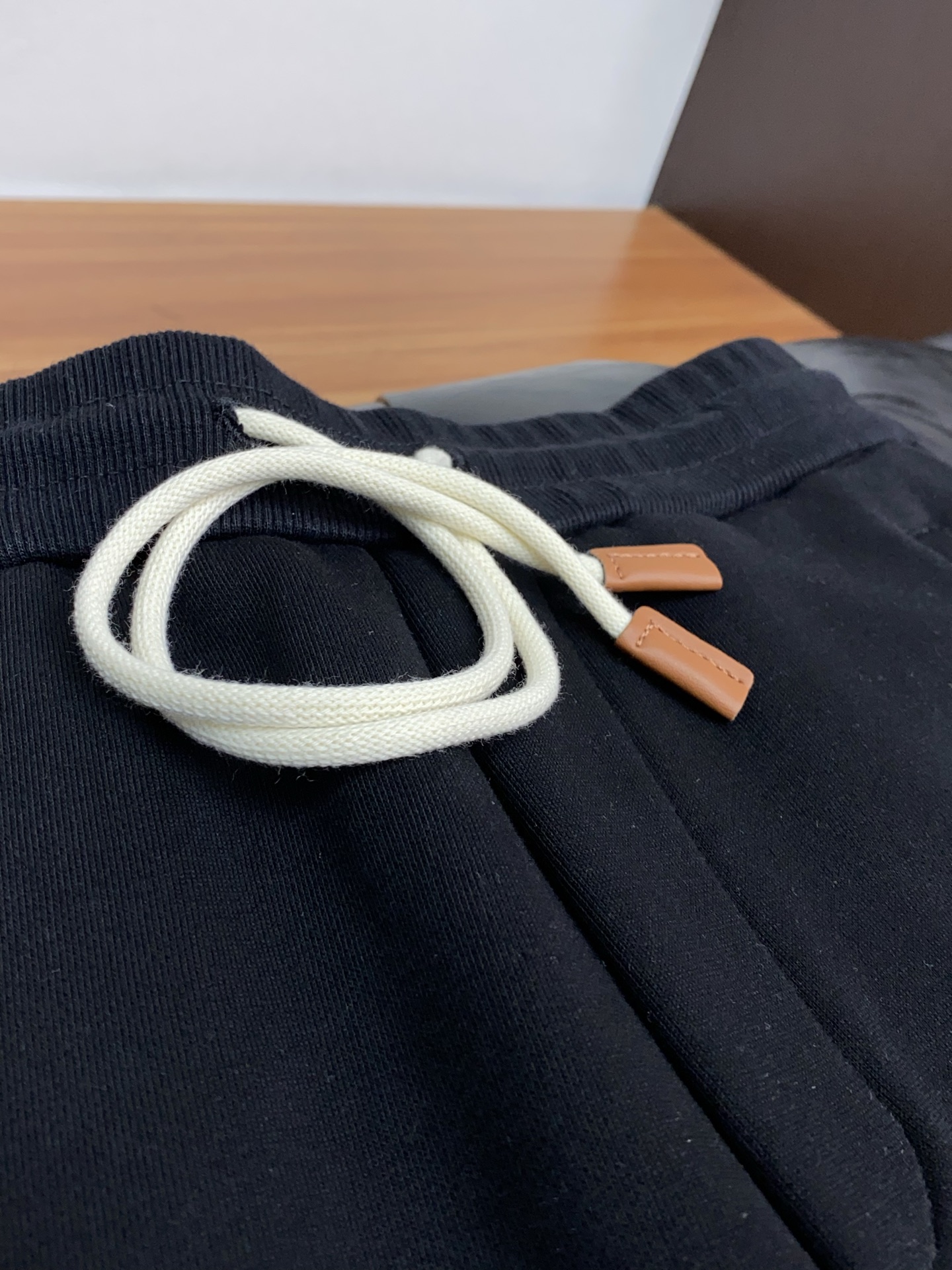 BC 25SS新款针织棉布抽绳加绒卫裤，男士经典红蓝标识刺绣运动休闲长裤！贸易公司渠道稀出，领先官网发售