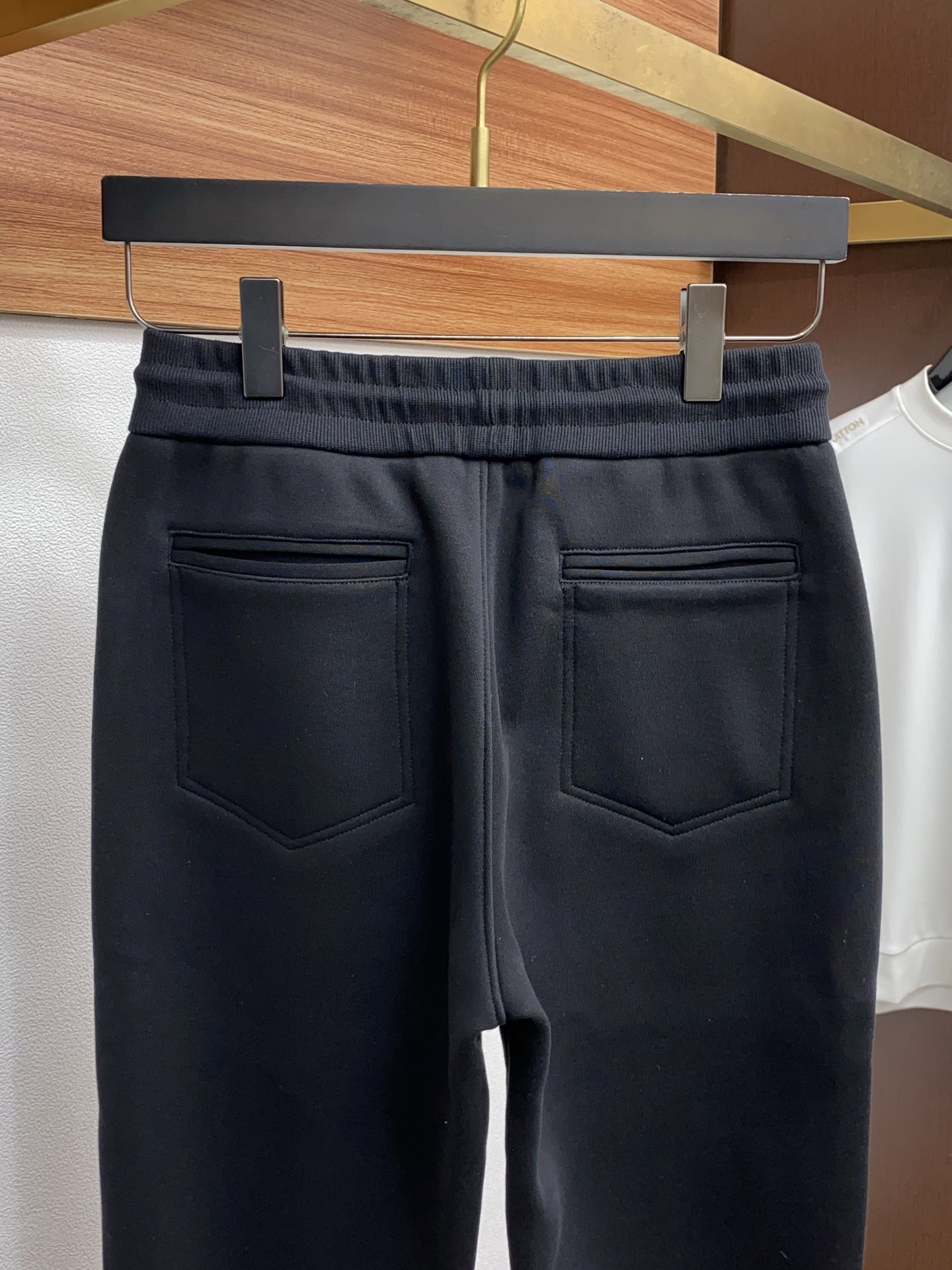 BC 25SS新款针织棉布抽绳加绒卫裤，男士经典红蓝标识刺绣运动休闲长裤！贸易公司渠道稀出，领先官网发售