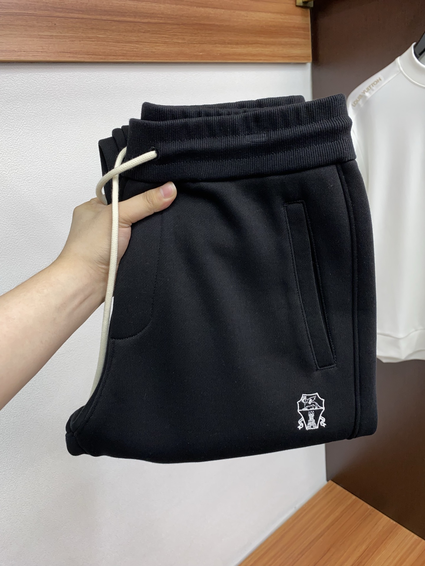 BC 25SS新款针织棉布抽绳加绒卫裤，男士经典红蓝标识刺绣运动休闲长裤！贸易公司渠道稀出，领先官网发售