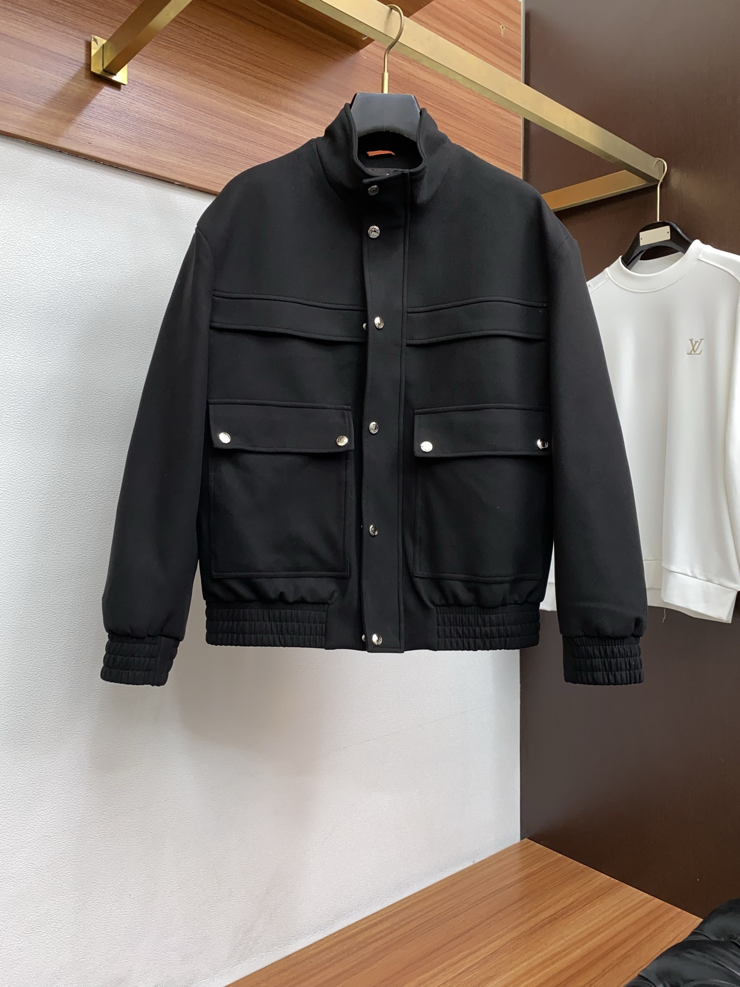 lP🆕 诺悠翩雅 25秋冬男士时尚羽绒服 轻奢时尚休闲风格，轻盈保暖柔软！低调系列时尚百搭，就是有型！香