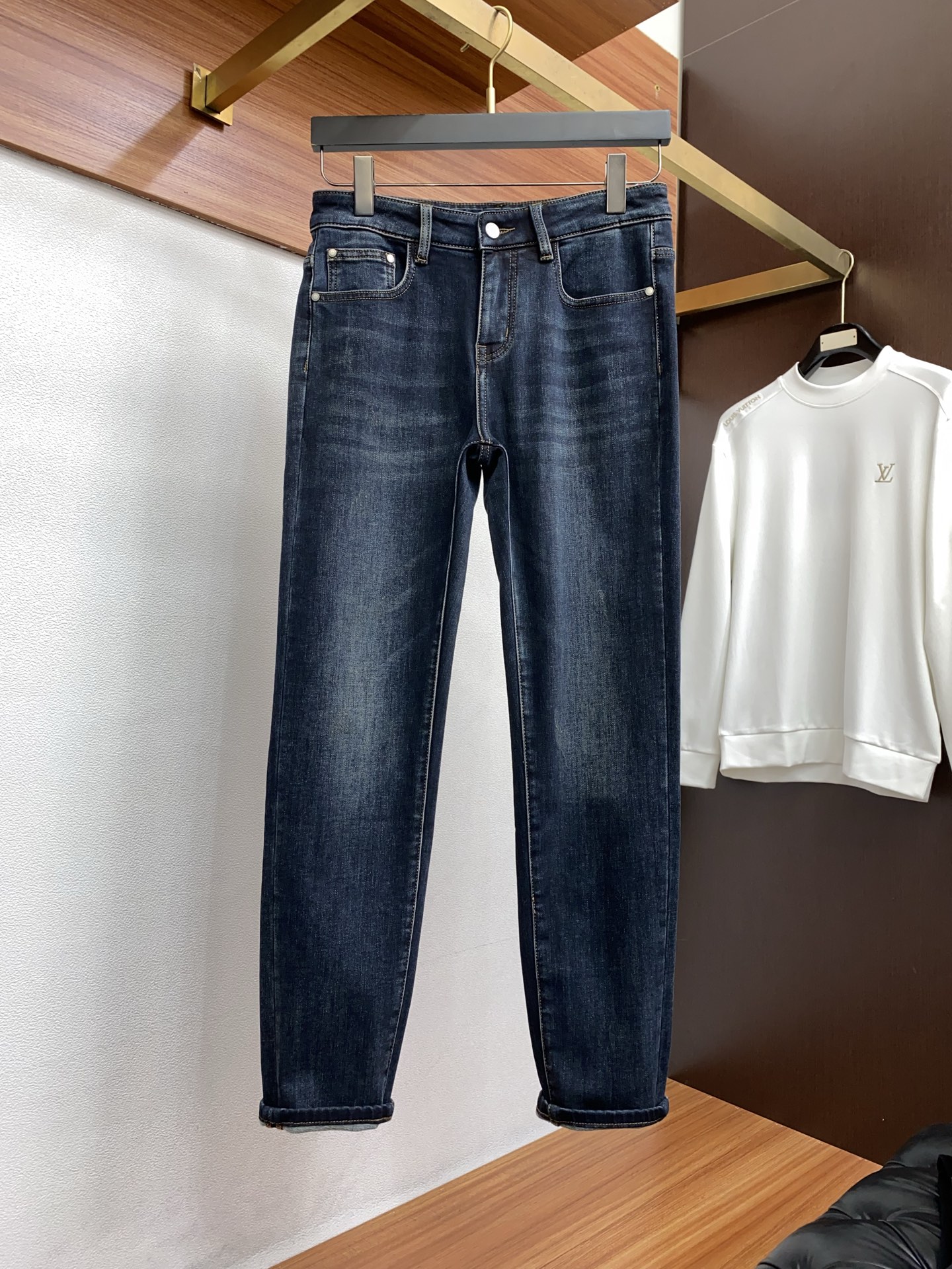 范思哲 25ss秋冬 新款 男士小直筒原单 牛仔裤 秋冬新款超柔软，弹力面料，复杂的手工艺叠加，任何一个