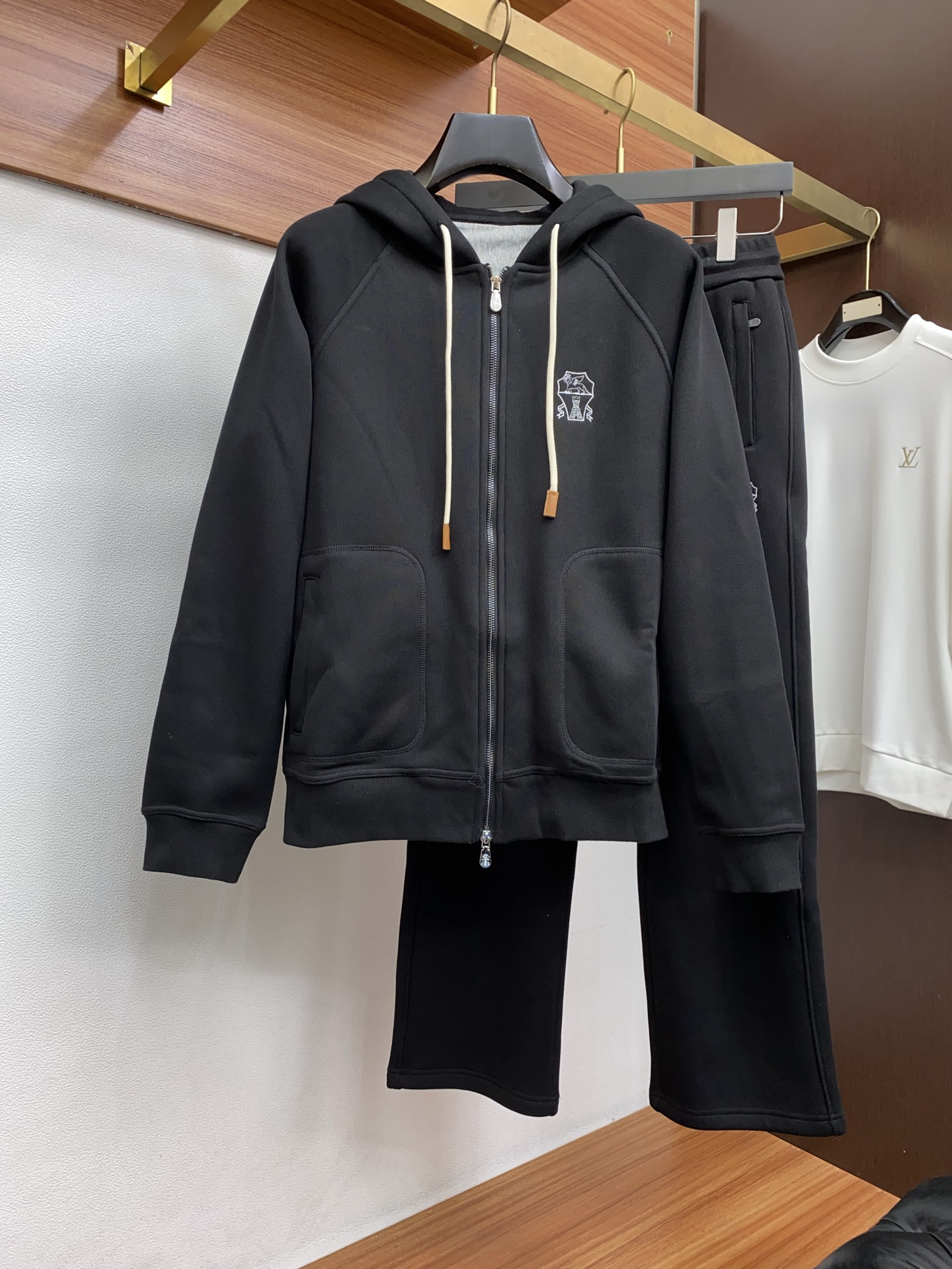 BC 25SS新款针织棉布抽绳加绒拉链卫衣开衫外套卫裤套装，男士经典红蓝标识刺绣运动休闲套装！贸易公司渠