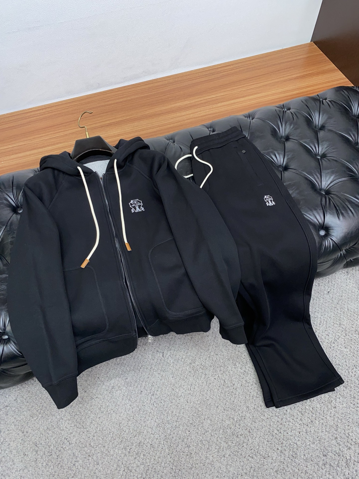 BC 25SS新款针织棉布抽绳加绒拉链卫衣开衫外套卫裤套装，男士经典红蓝标识刺绣运动休闲套装！贸易公司渠