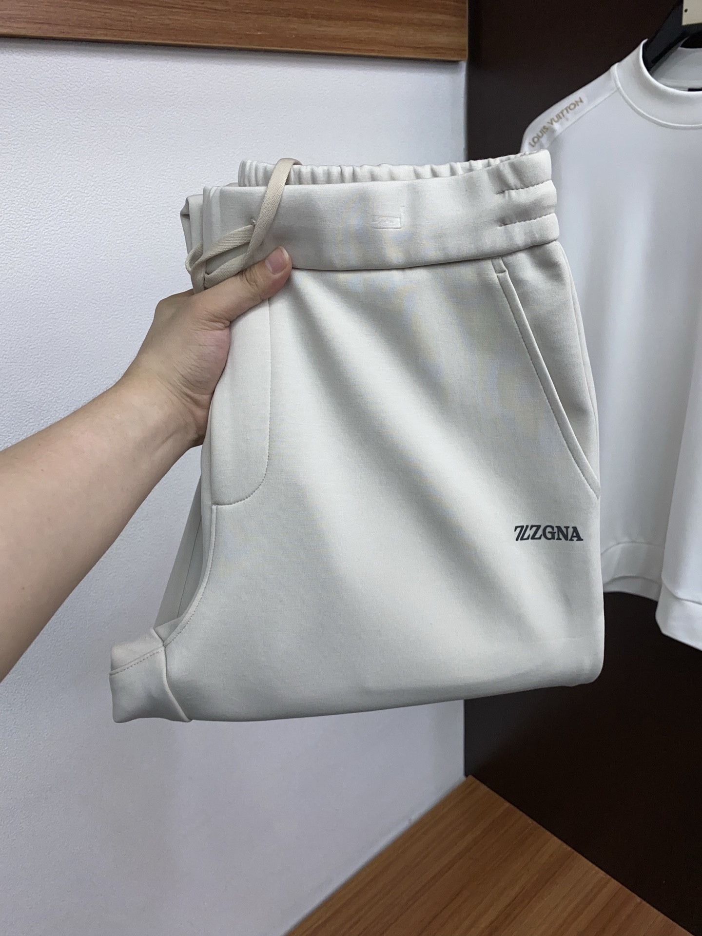 杰尼亚 2025SS早秋冬新品 加厚复合加绒面料男士商务运动休闲裤 每季必出的类型，无需质疑的热卖王牌单