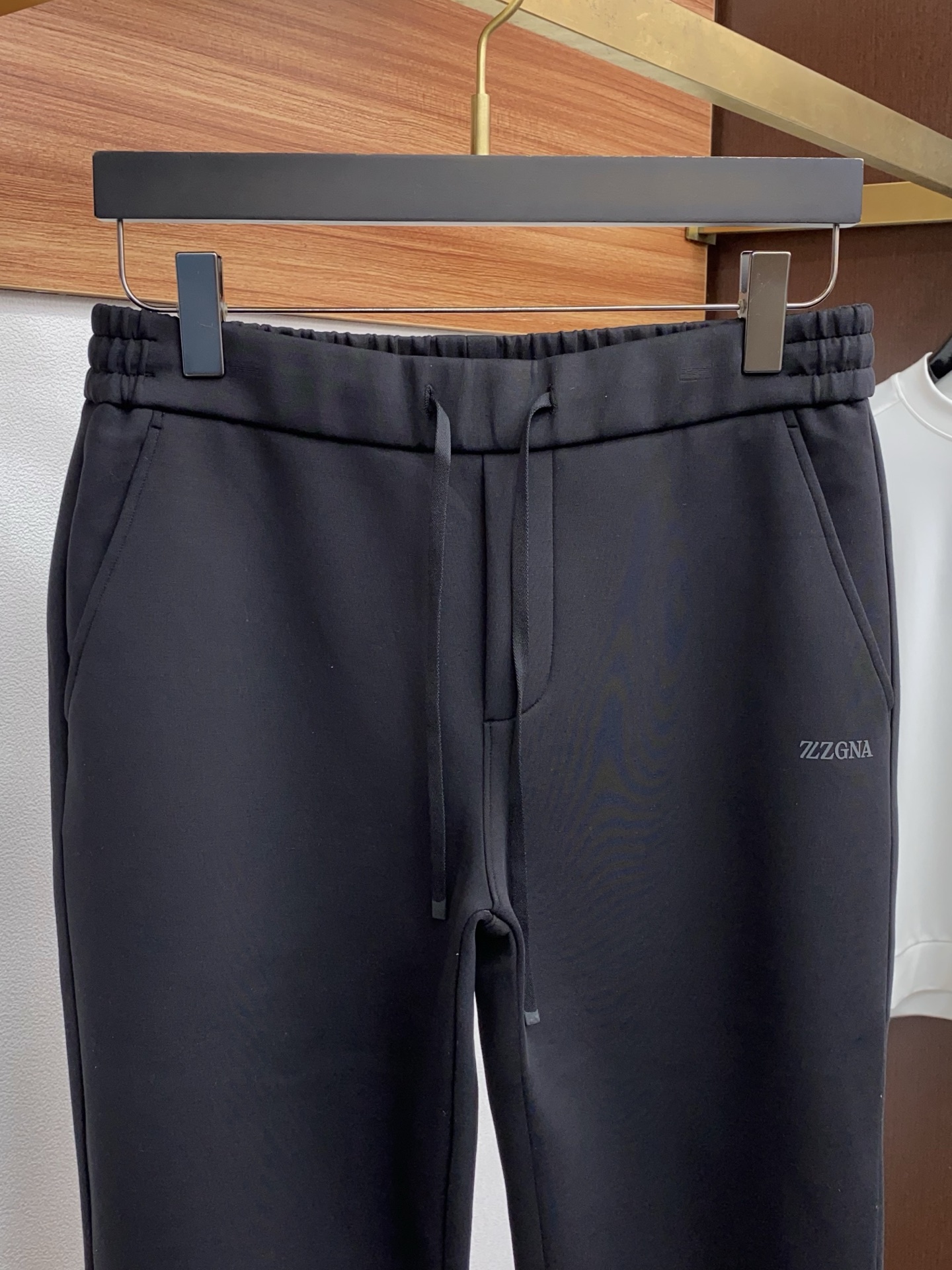 杰尼亚 2025SS早秋冬新品 加厚复合加绒面料男士商务运动休闲裤 每季必出的类型，无需质疑的热卖王牌单