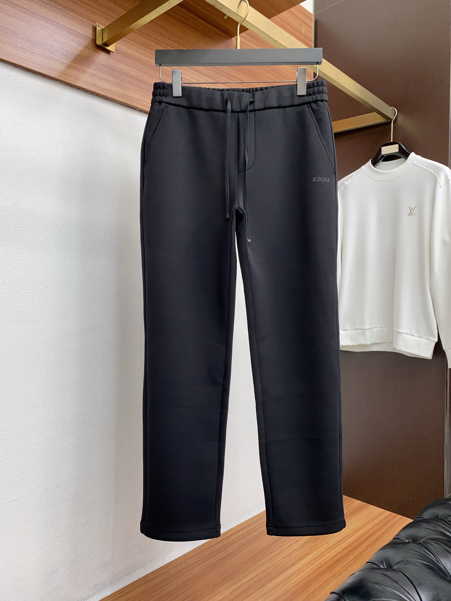 杰尼亚 2025SS早秋冬新品 加厚复合加绒面料男士商务运动休闲裤 每季必出的类型，无需质疑的热卖王牌单