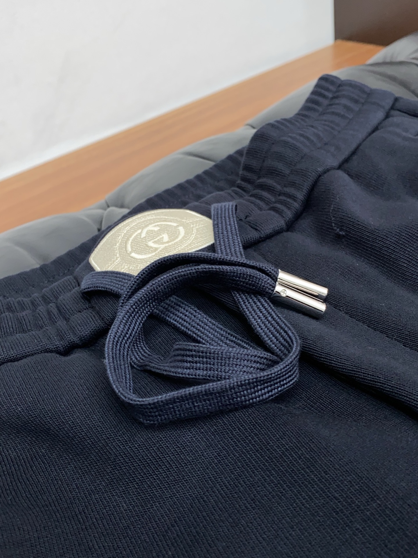 古奇 2025SS早秋冬新品 加厚复合加绒面料男士商务运动休闲裤 每季必出的类型，无需质疑的热卖王牌单品