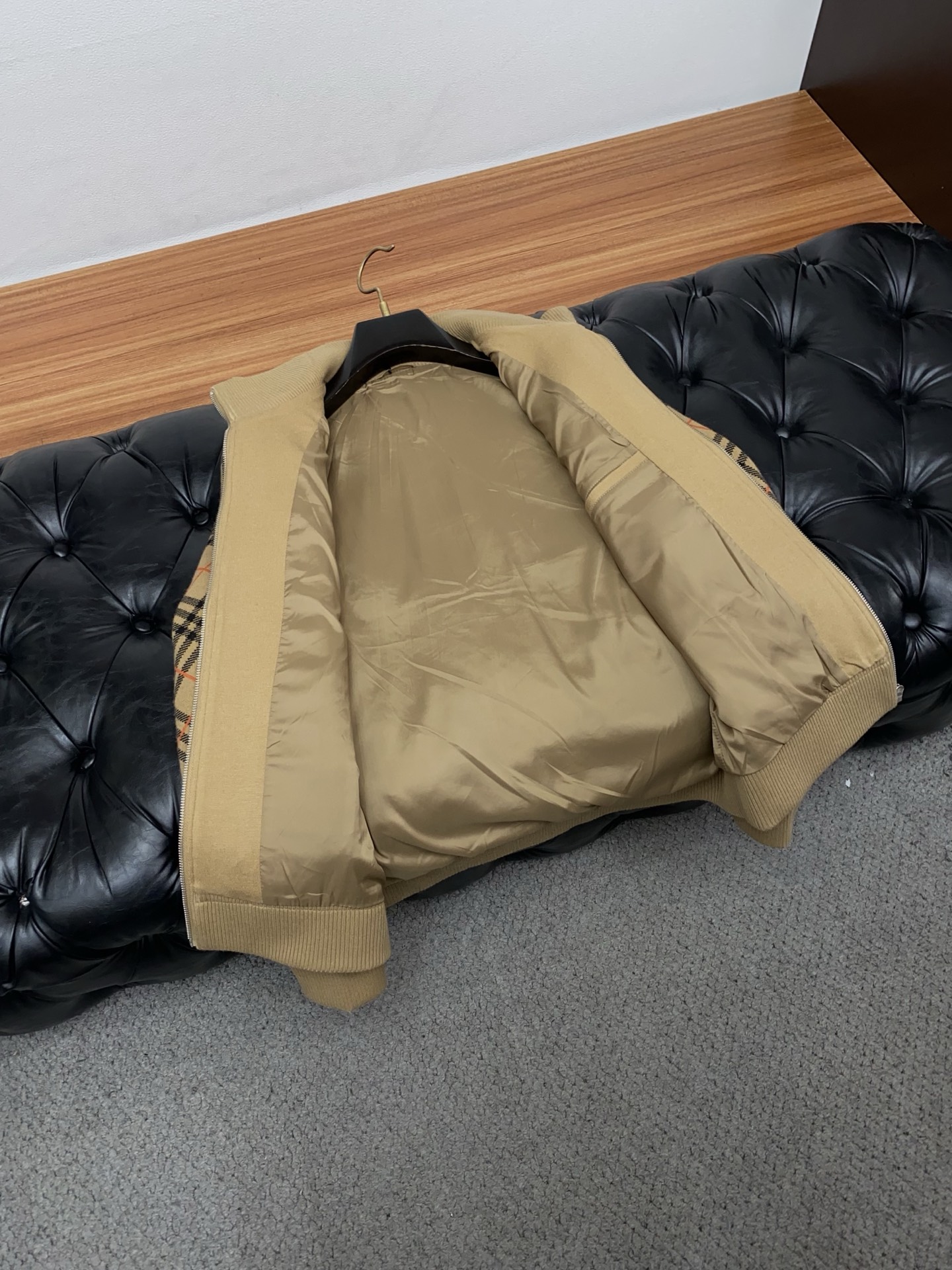 巴宝莉 2025FW男士秋冬加厚羊毛针织拉链夹克外套毛衣 打底外穿毛衣 针织衫休闲日常穿搭单品！上身修饰