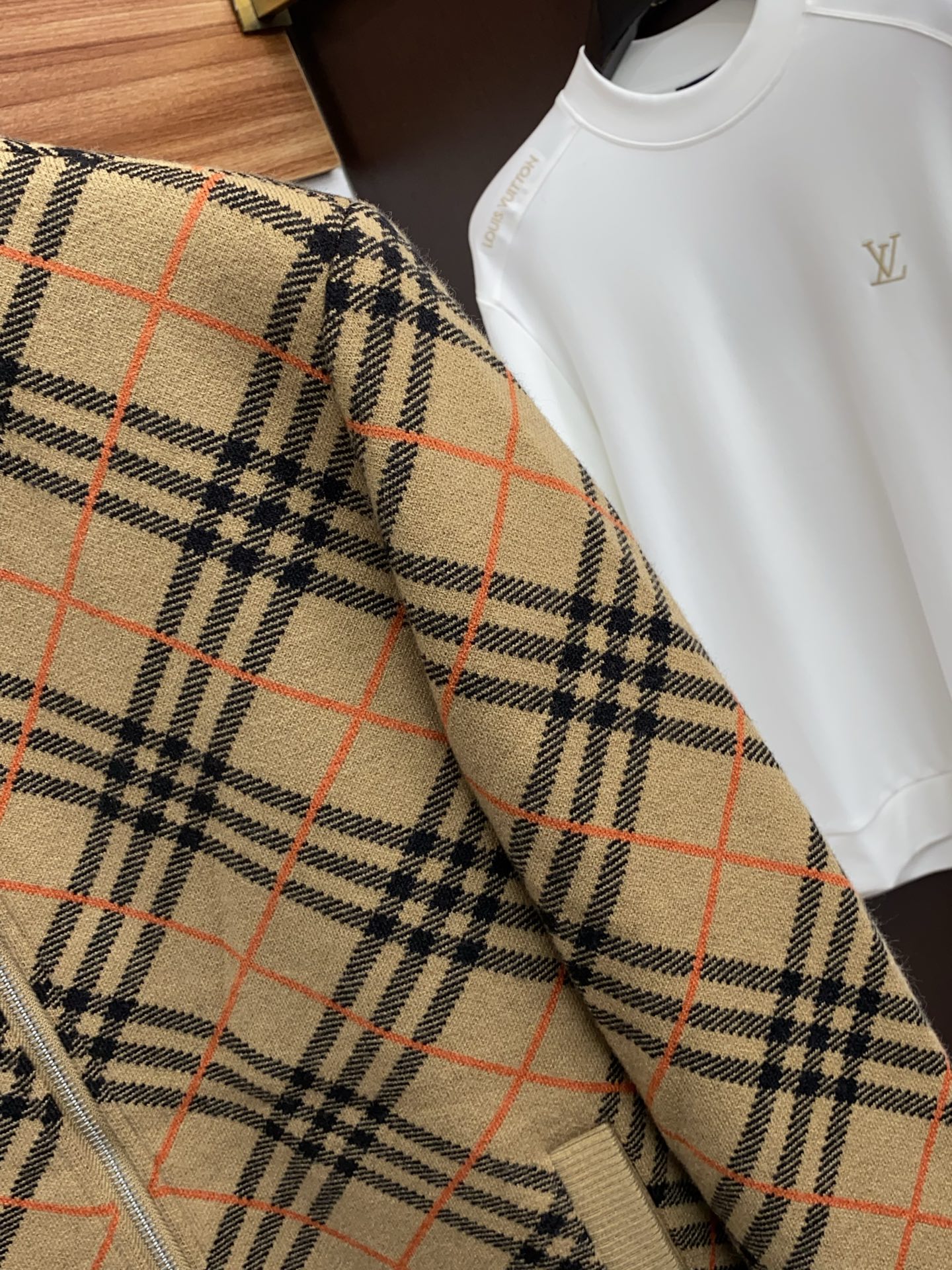 巴宝莉 2025FW男士秋冬加厚羊毛针织拉链夹克外套毛衣 打底外穿毛衣 针织衫休闲日常穿搭单品！上身修饰