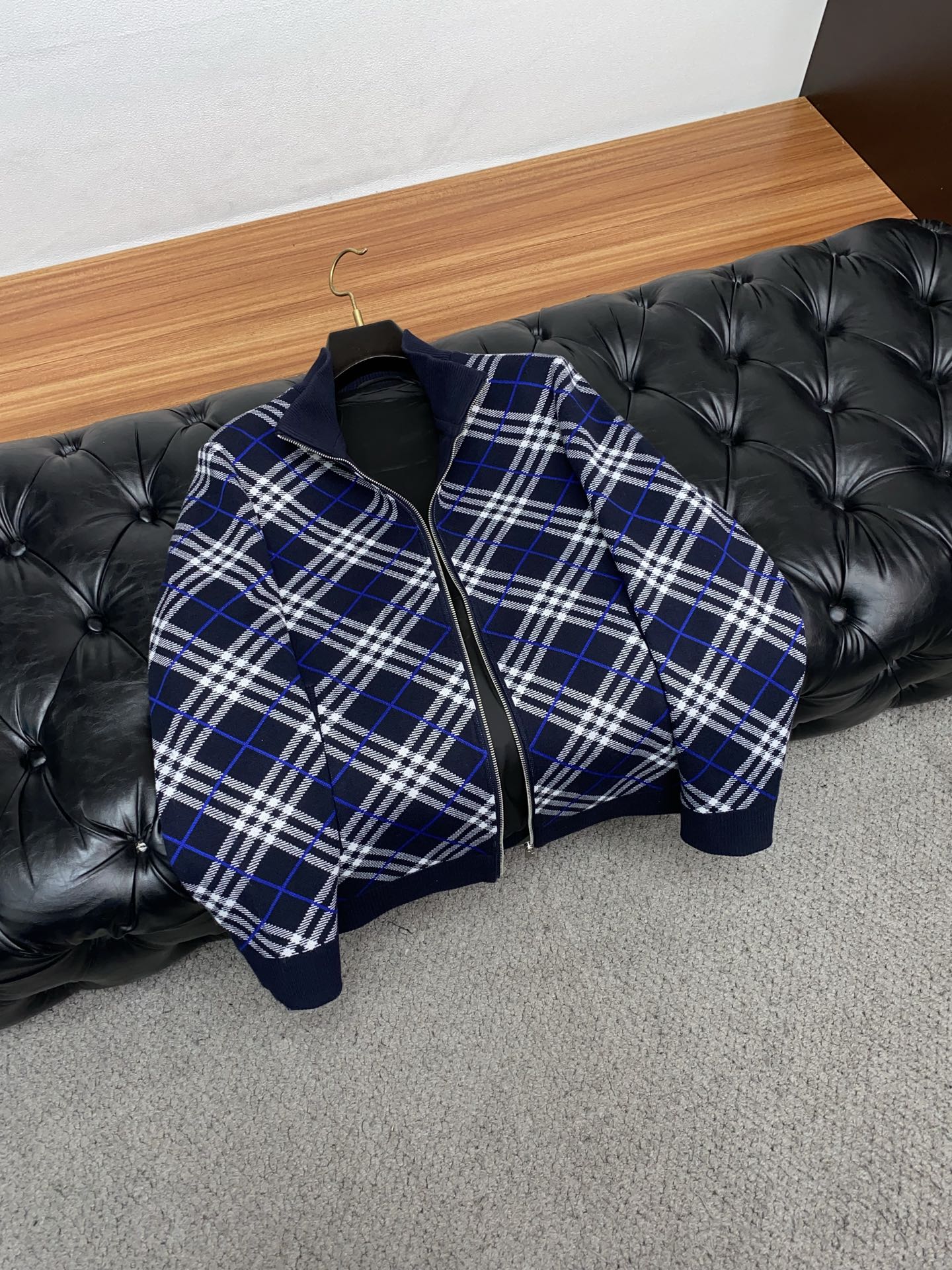 巴宝莉 2025FW男士秋冬加厚羊毛针织拉链夹克外套毛衣 打底外穿毛衣 针织衫休闲日常穿搭单品！上身修饰