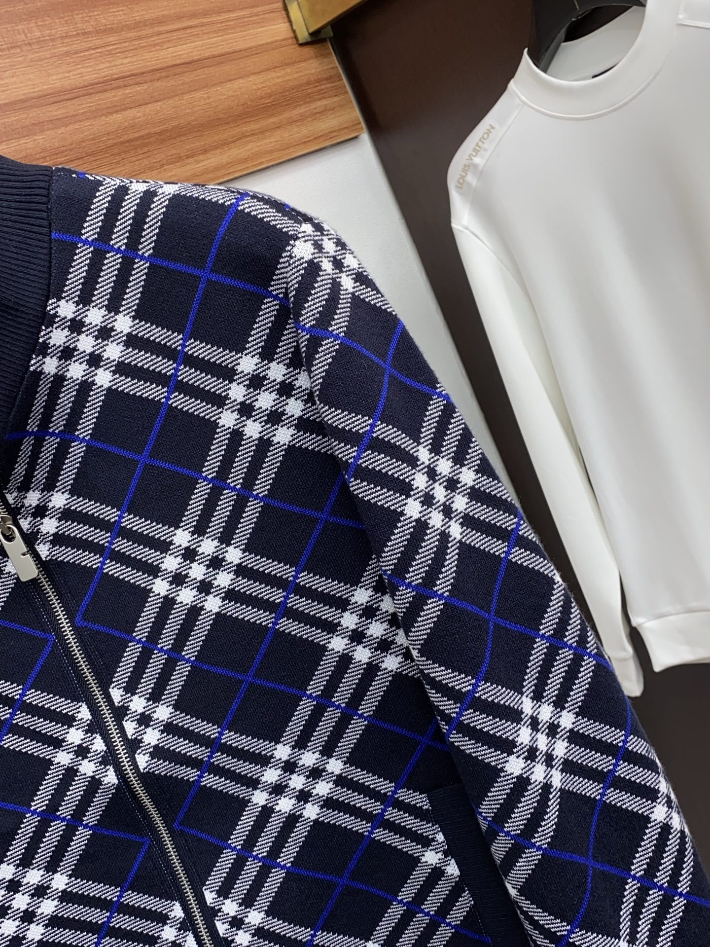 巴宝莉 2025FW男士秋冬加厚羊毛针织拉链夹克外套毛衣 打底外穿毛衣 针织衫休闲日常穿搭单品！上身修饰