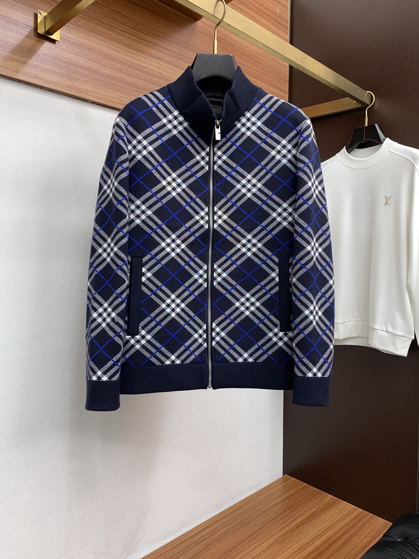 巴宝莉 2025FW男士秋冬加厚羊毛针织拉链夹克外套毛衣 打底外穿毛衣 针织衫休闲日常穿搭单品！上身修饰