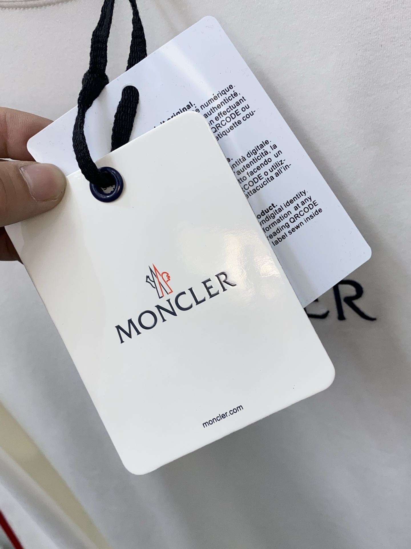 蒙口 2025 秋冬AW新品，时尚休闲打底加厚长袖卫衣专柜同步有售，进口加厚莫戴尔长绒棉拉绒面料，工艺极