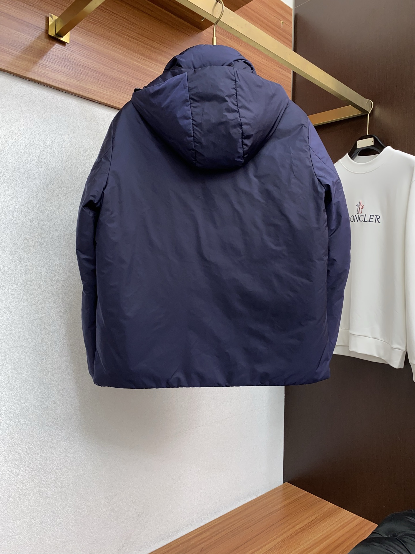 普拉达 25秋冬男士时尚羽绒服 轻奢时尚休闲风格，轻盈保暖柔软！低调系列时尚百搭，就是有型！香港贸易订单