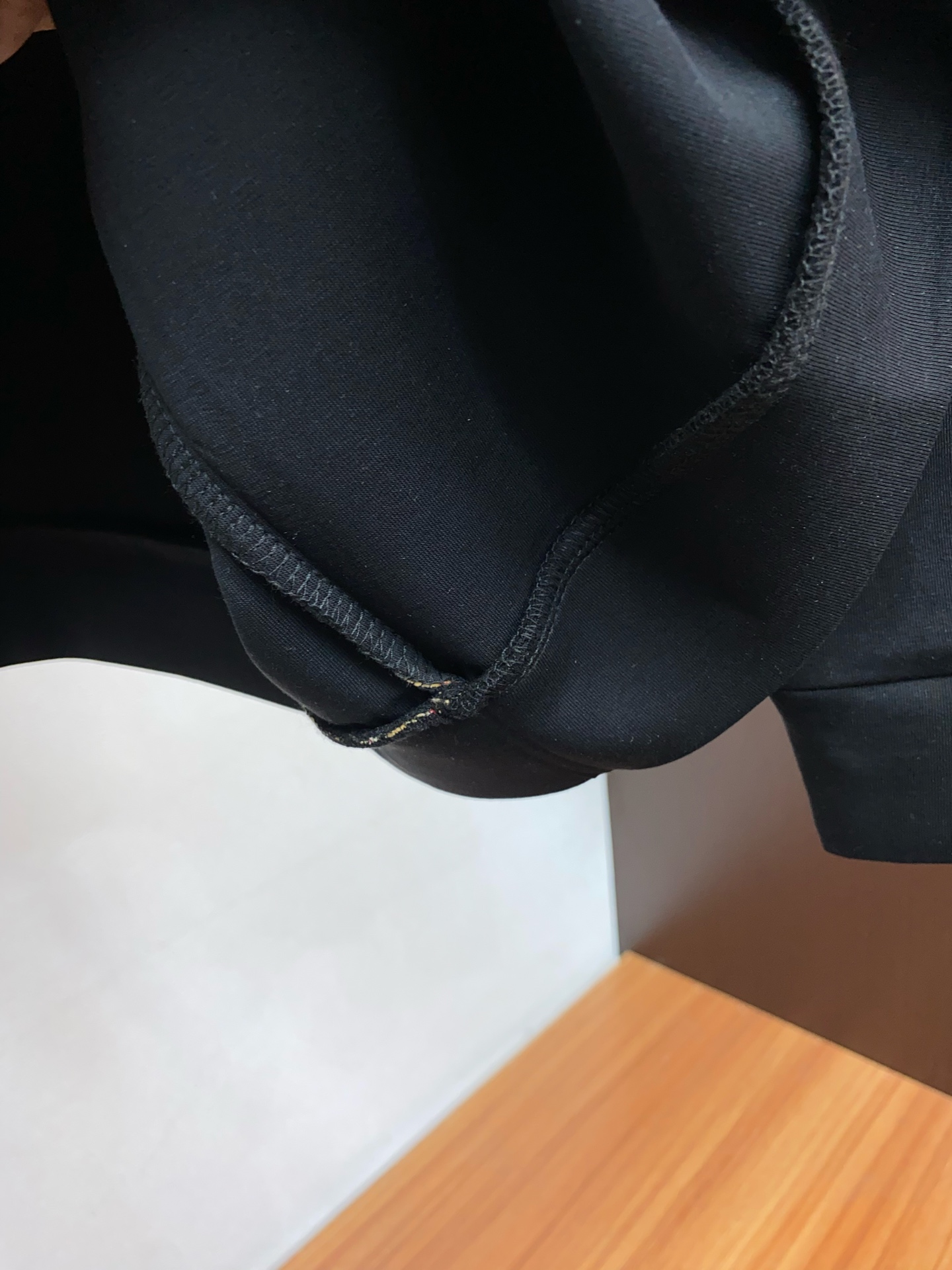 버버리 남성용 미니멀리스트 크루넥 코튼 긴팔 스웨트셔츠 P250 이미지 6