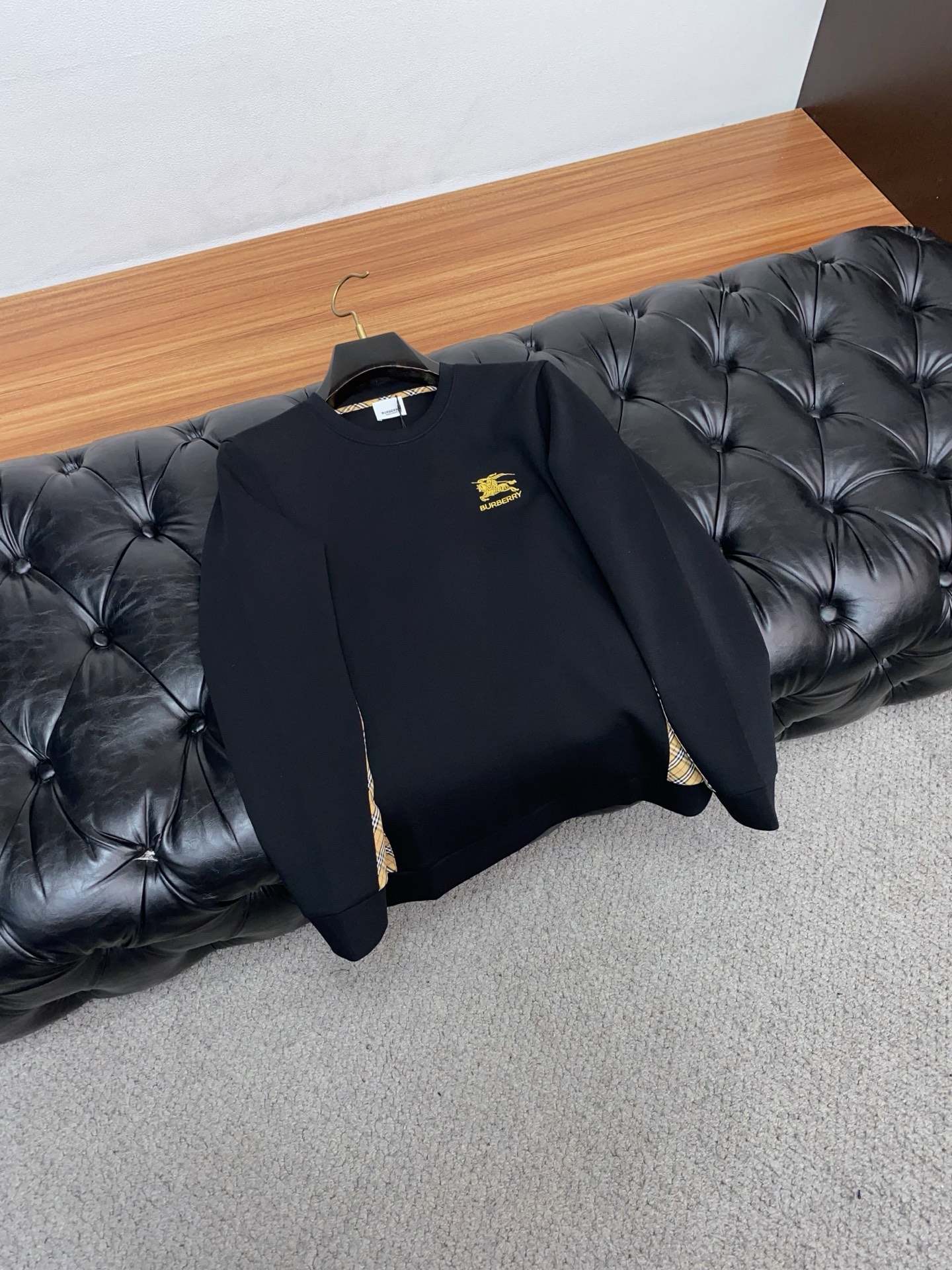 버버리 남성용 미니멀리스트 크루넥 코튼 긴팔 스웨트셔츠 P250 이미지 7