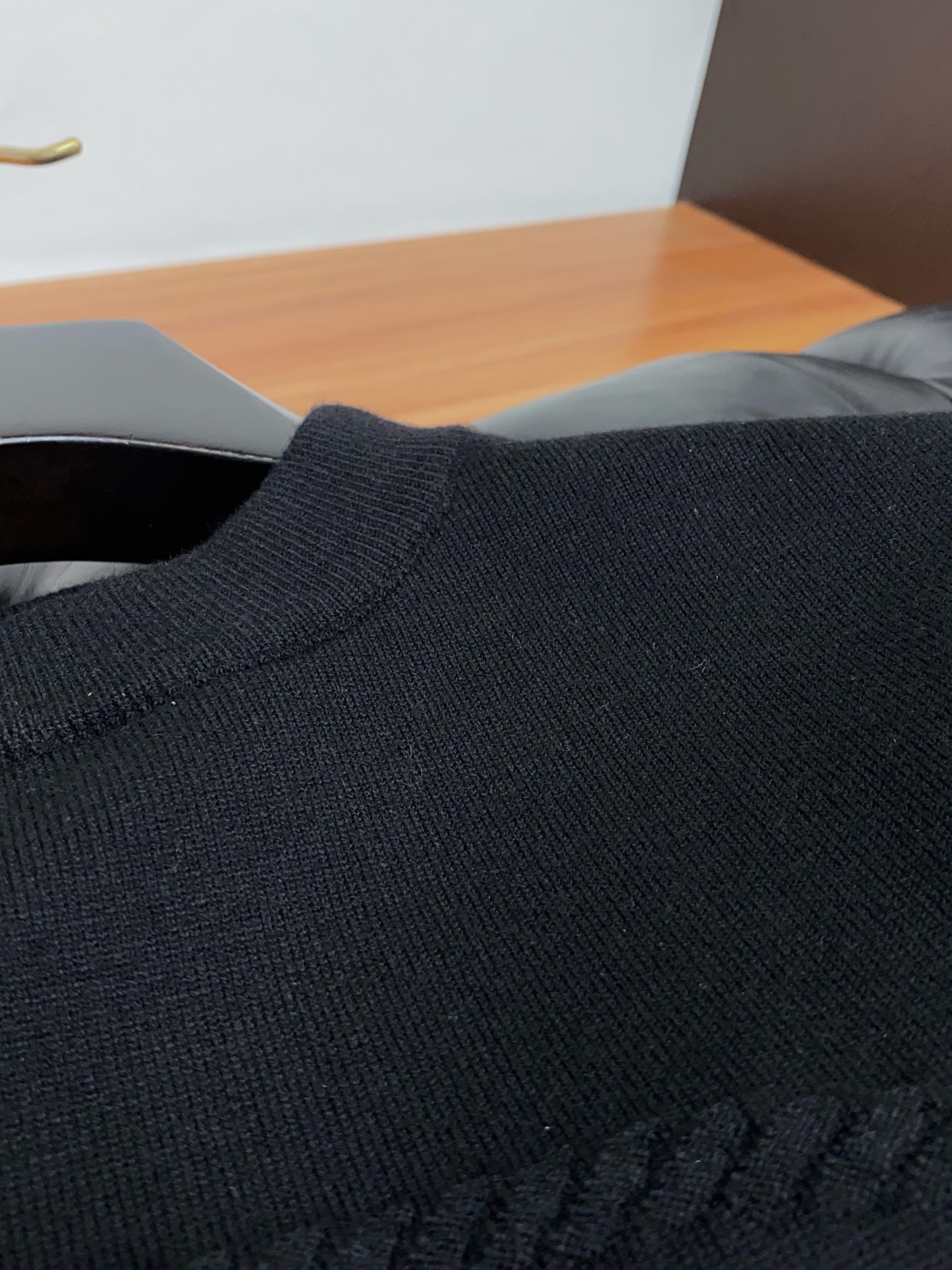 巴宝莉 2025官网秋冬季最新款圆领毛衣，专柜同步在售爆款！特供羊毛混纺面料.手感舒适.可直接接触皮肤，