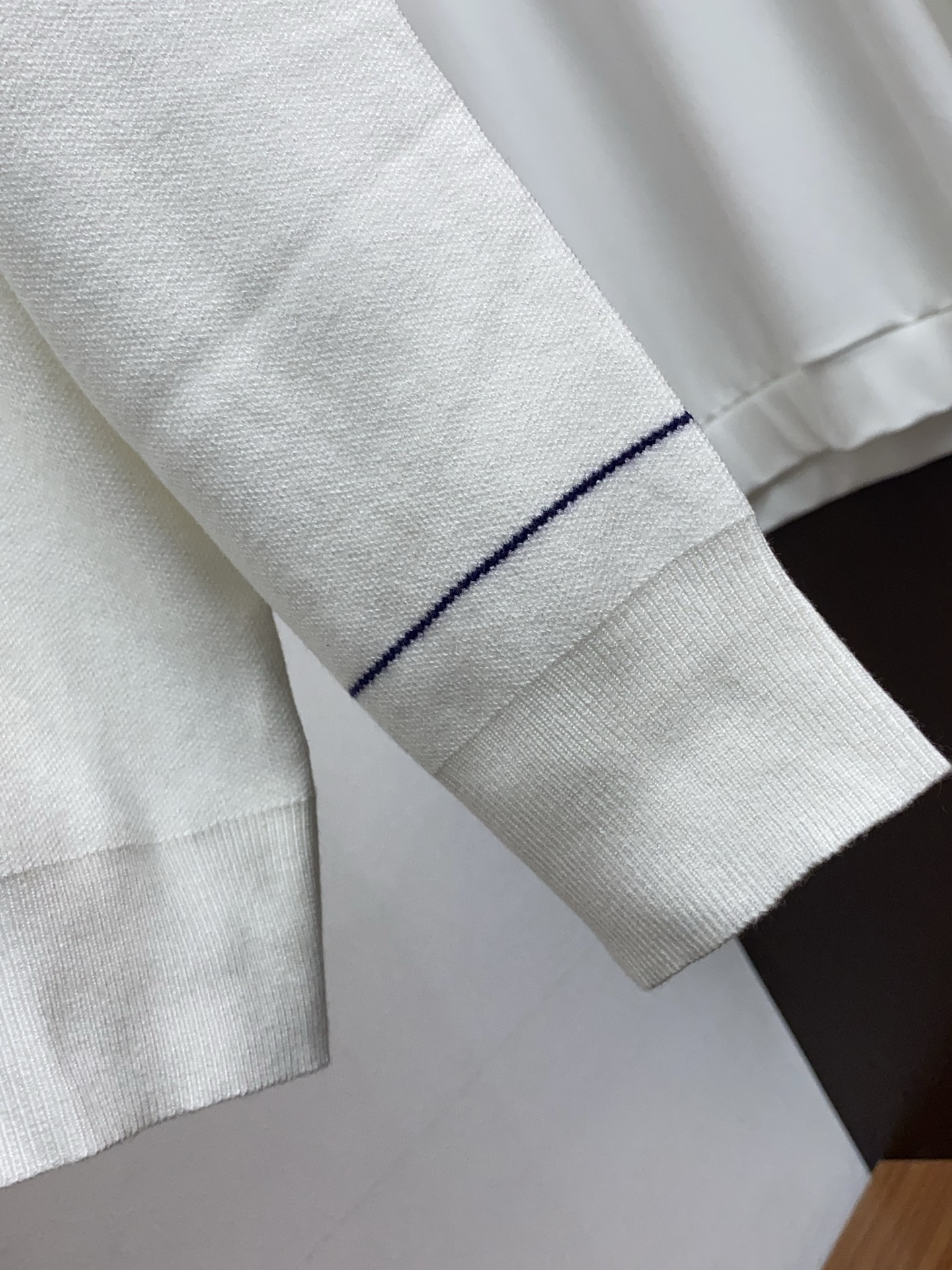 巴宝莉 2025官网秋冬季最新款圆领毛衣，专柜同步在售爆款！特供羊毛混纺面料.手感舒适.可直接接触皮肤，